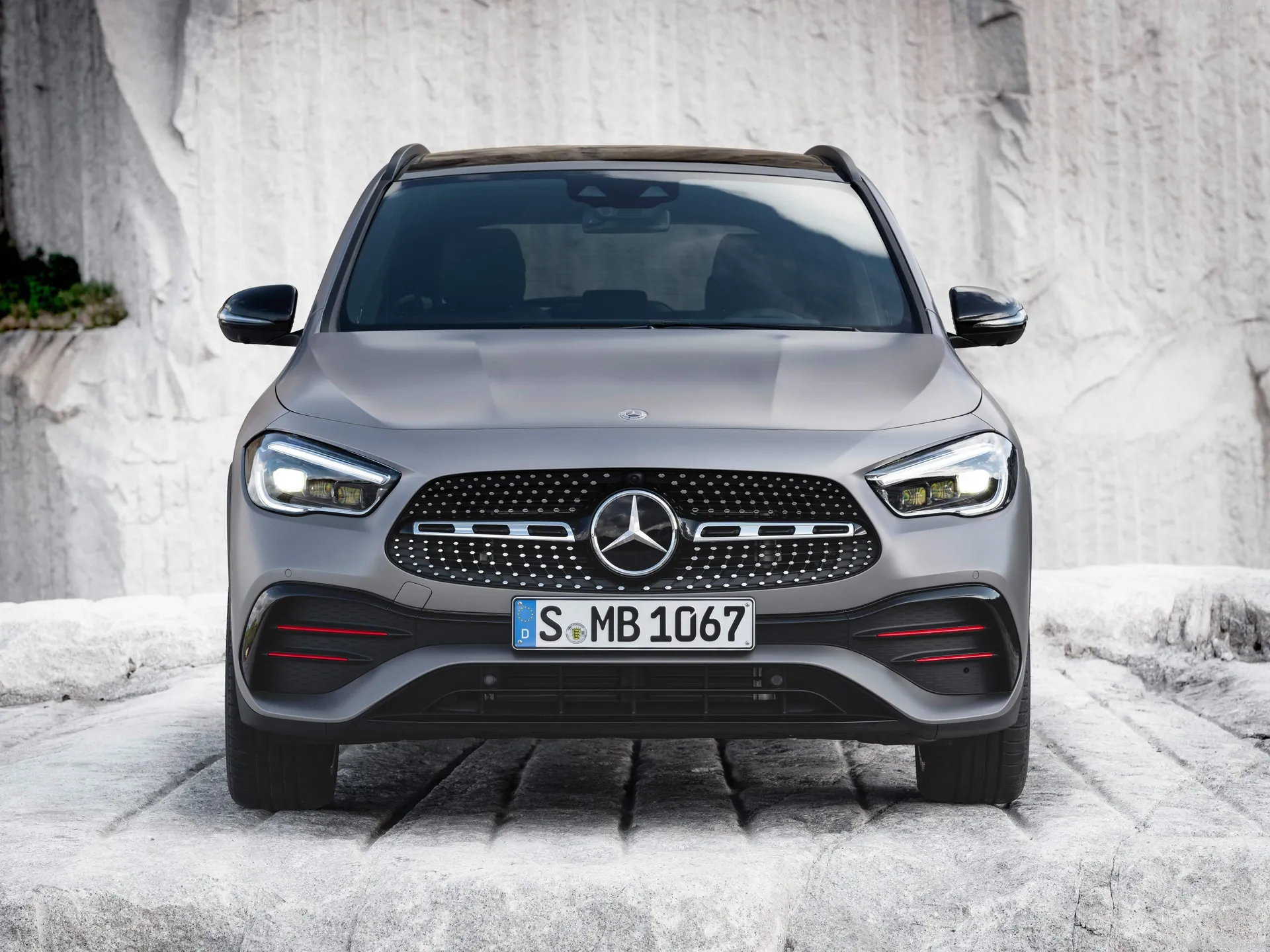 Mercedes-Benz GLA (2021) – zepředu