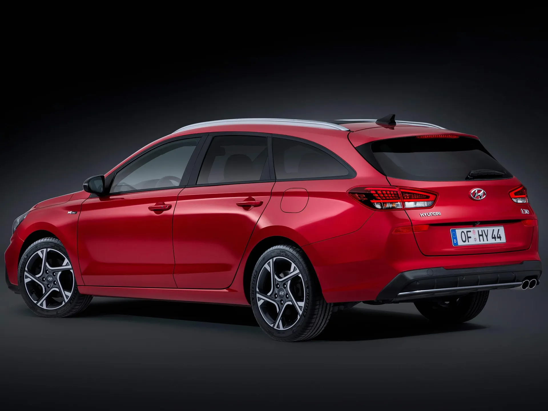 Hyundai i30 Wagon (2020) – zadní tříčtvrteční pohled