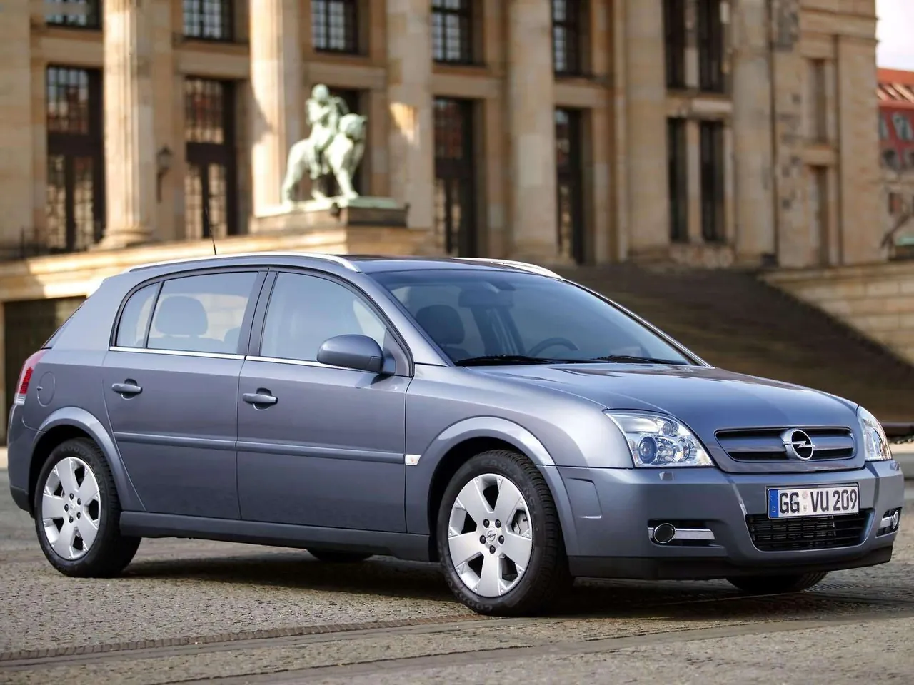 Opel Signum V6 CDTI (2003)