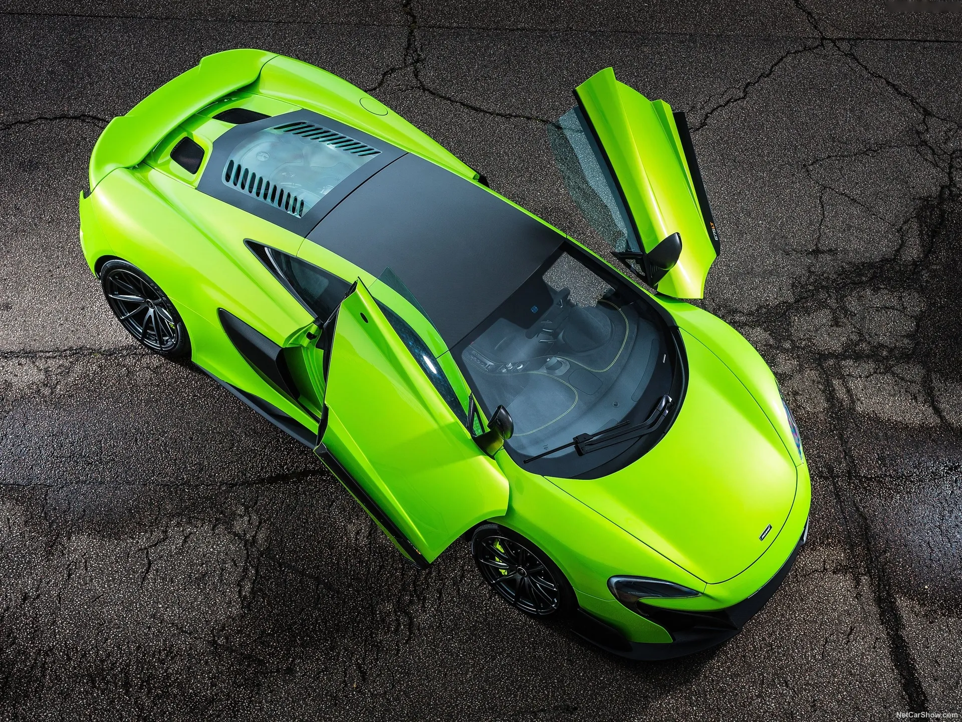McLaren 675LT (2016)