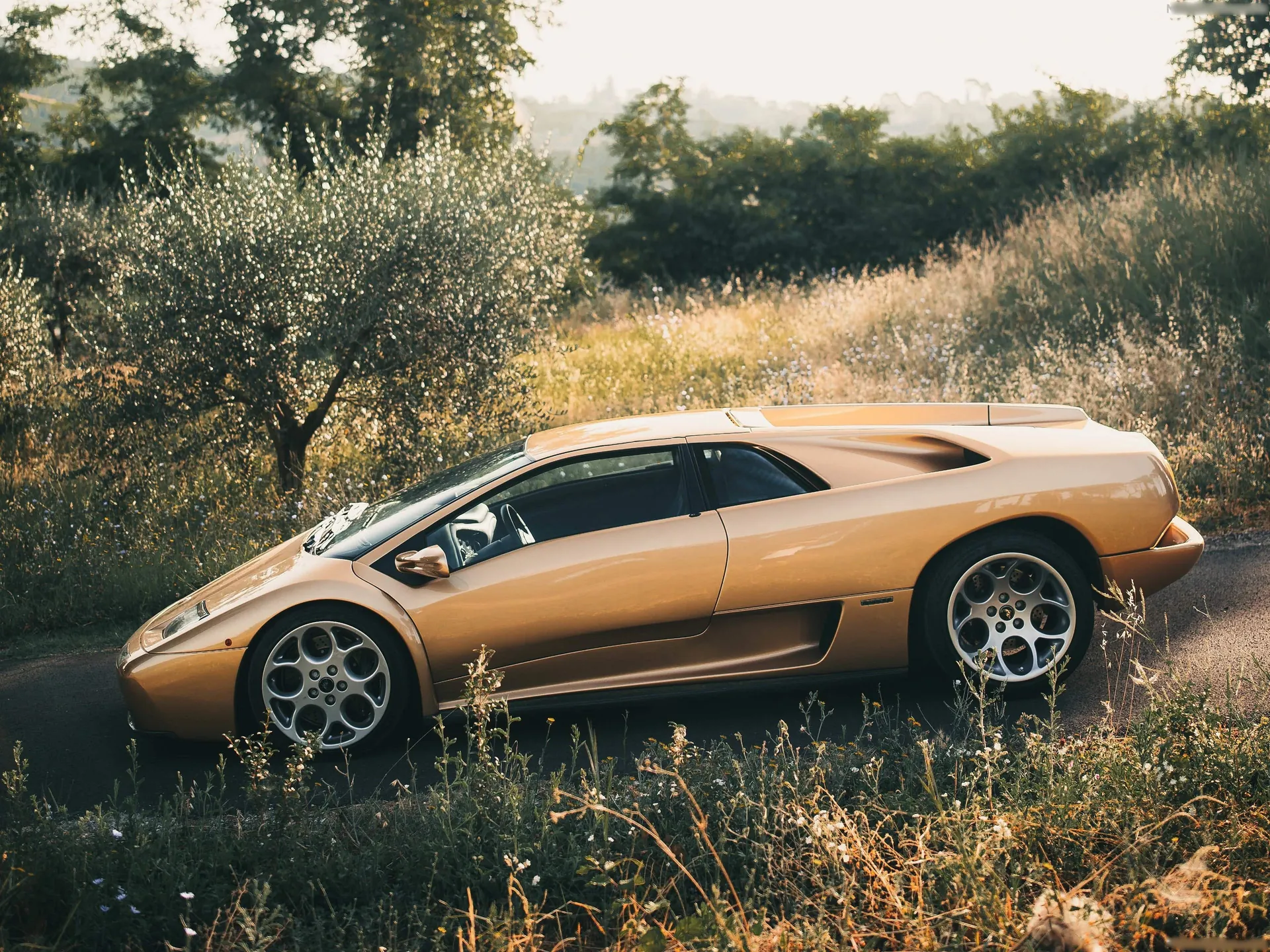 Lamborghini Diablo VT 6.0 (2000) – boční profil