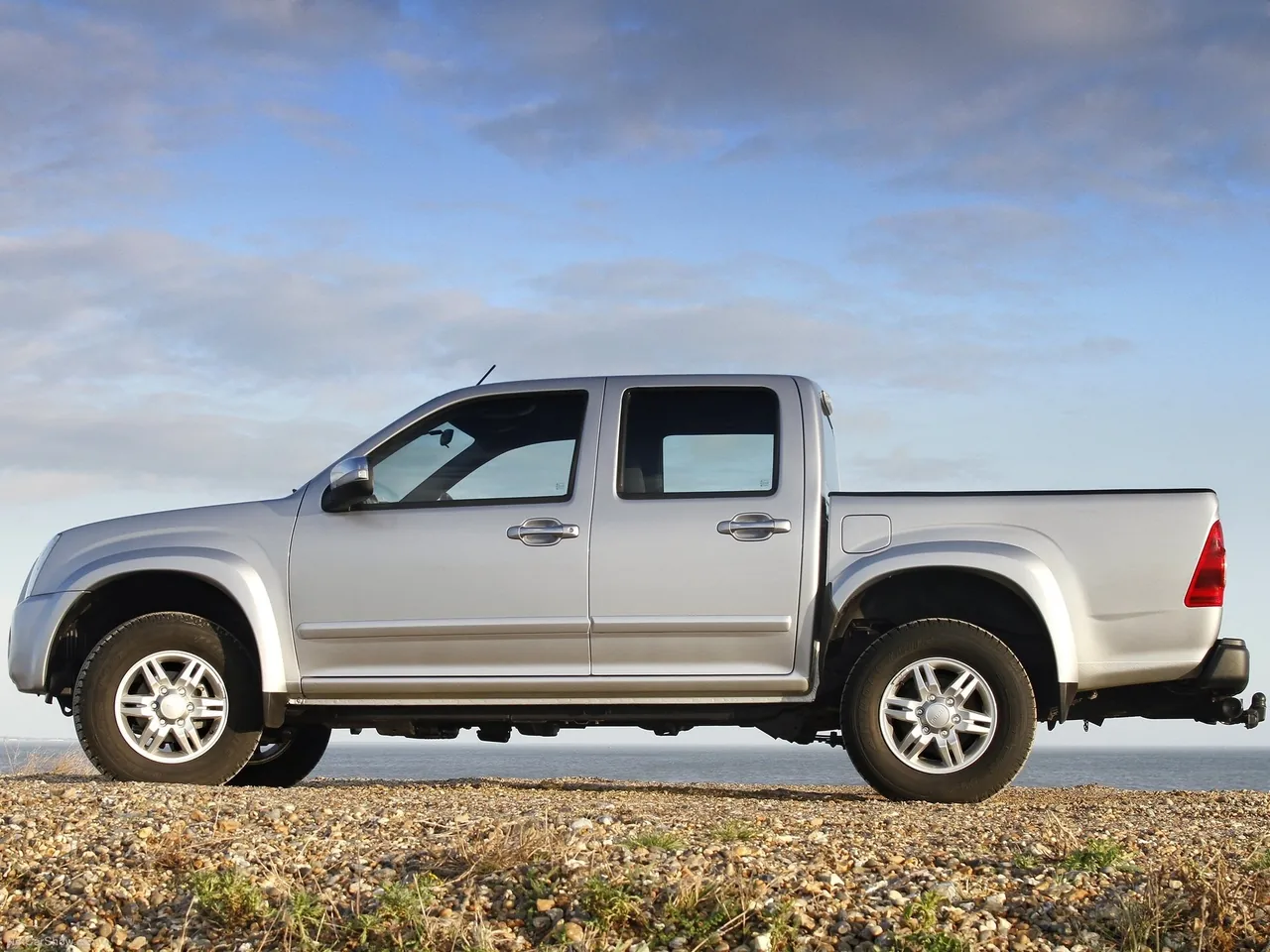 Isuzu Rodeo 3.0 Denver (2011) – boční profil