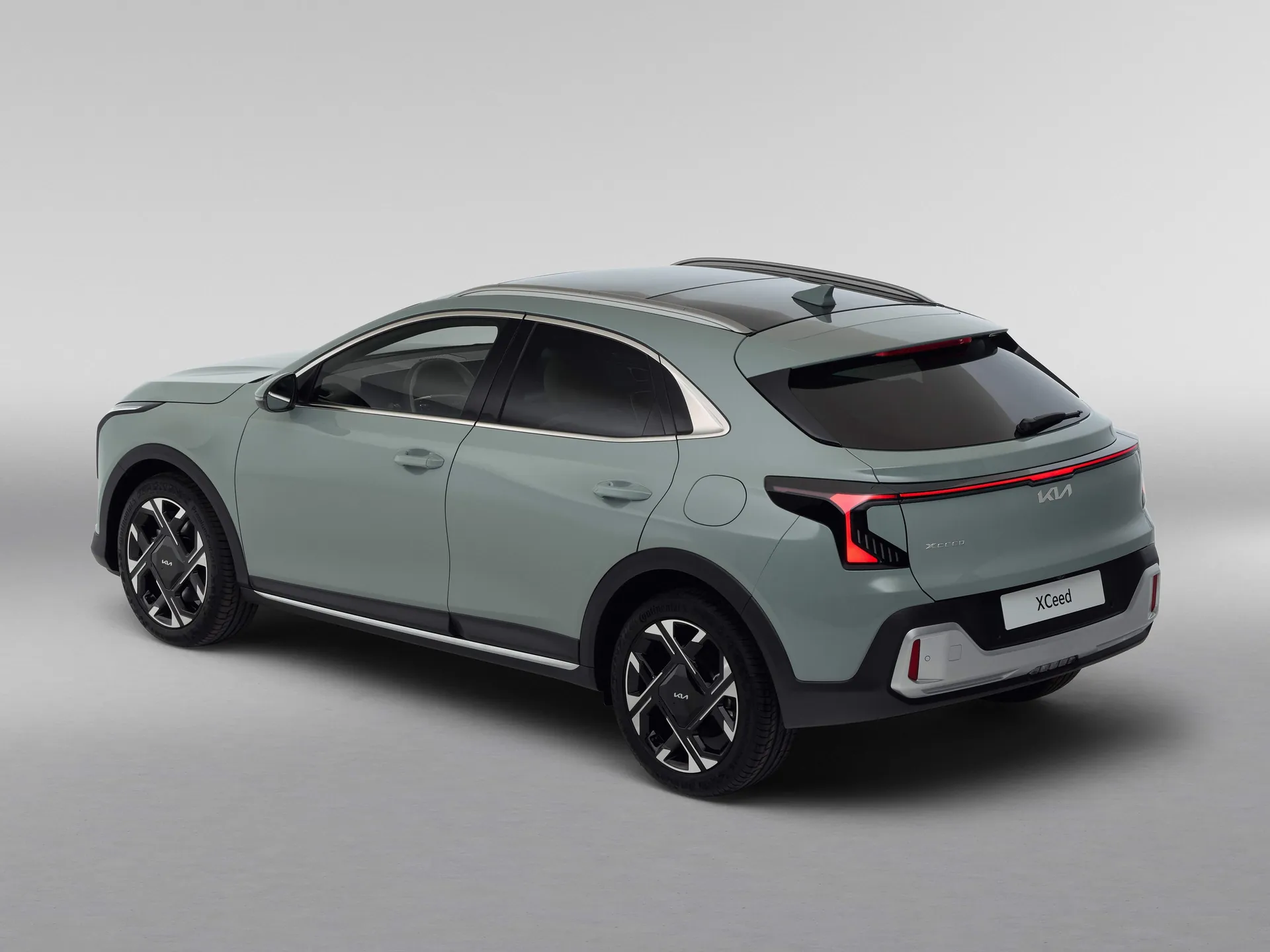 Kia XCeed (2027) – zadní tříčtvrteční pohled