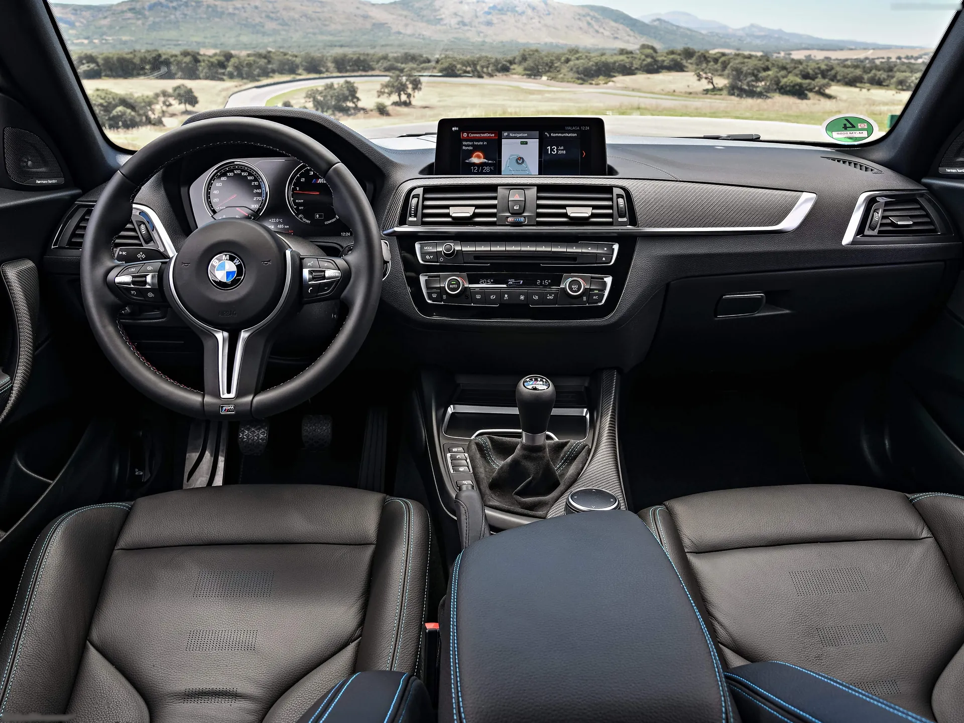 BMW M2 Competition (2019) – interiér