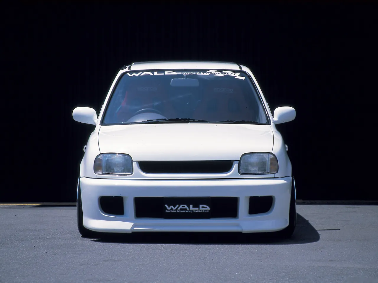 Wald Nissan March (1999) – zepředu