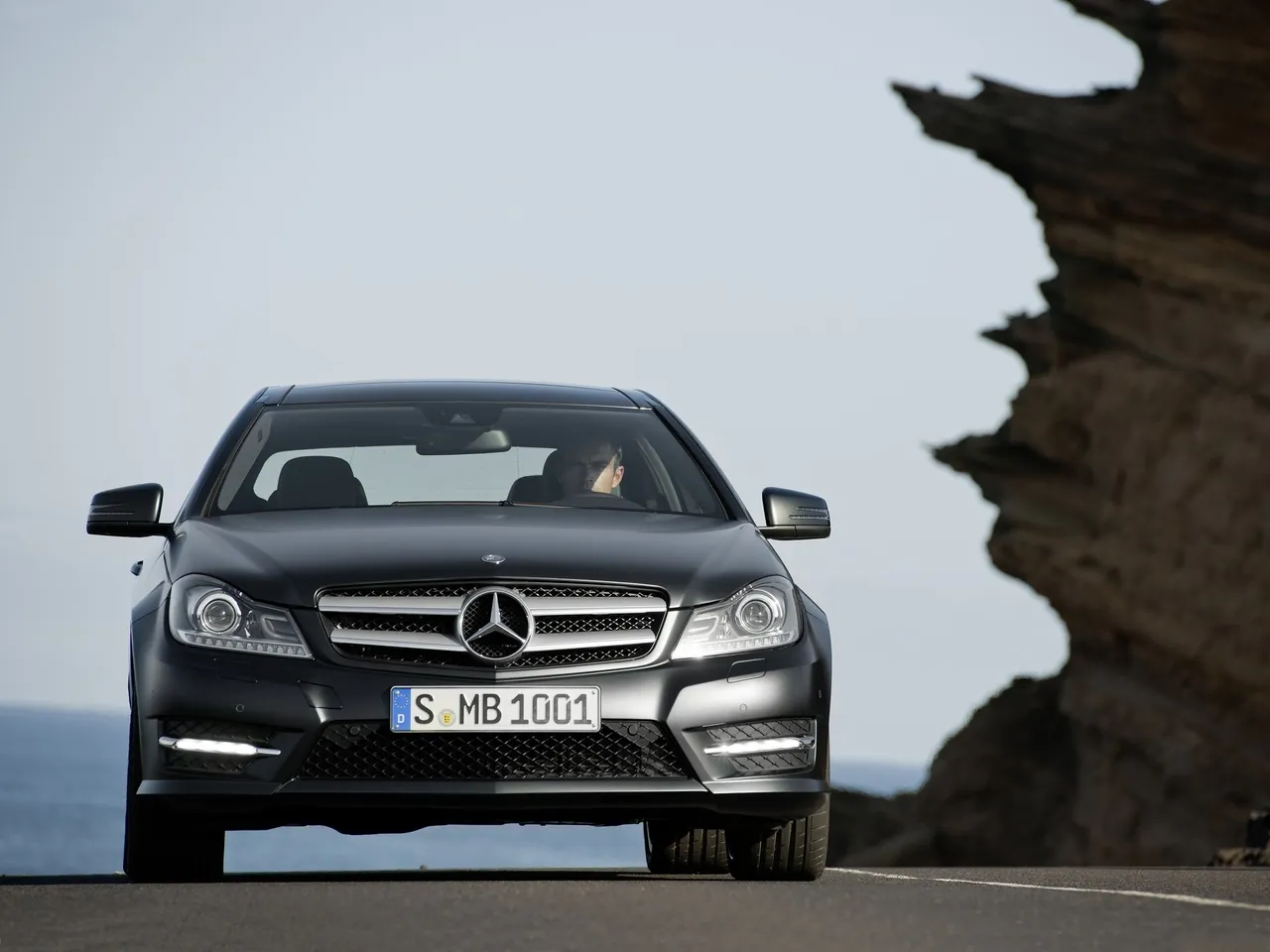 Mercedes-Benz C-Class Coupe (2012) - Front