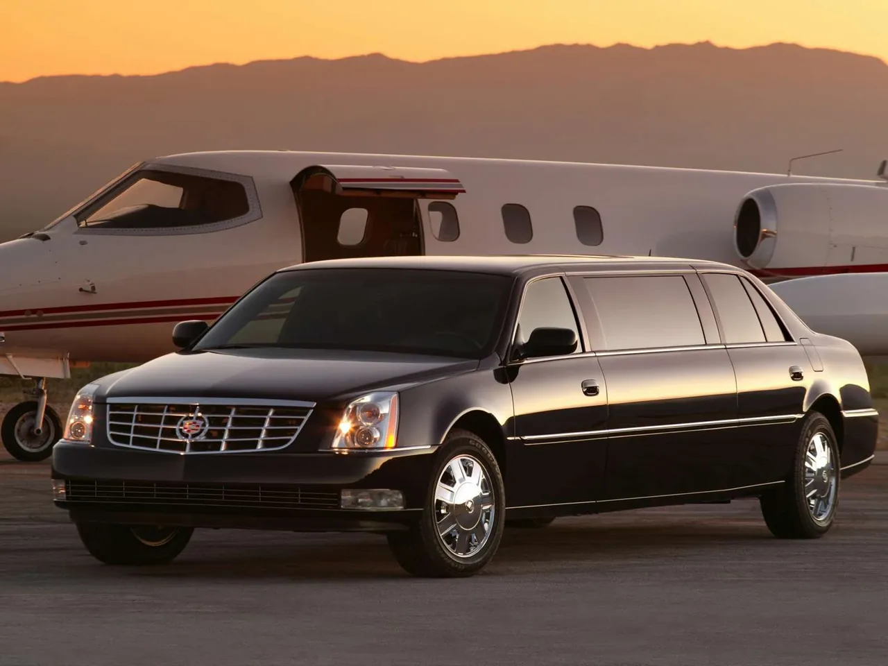 Cadillac DTS Limousine (2006)