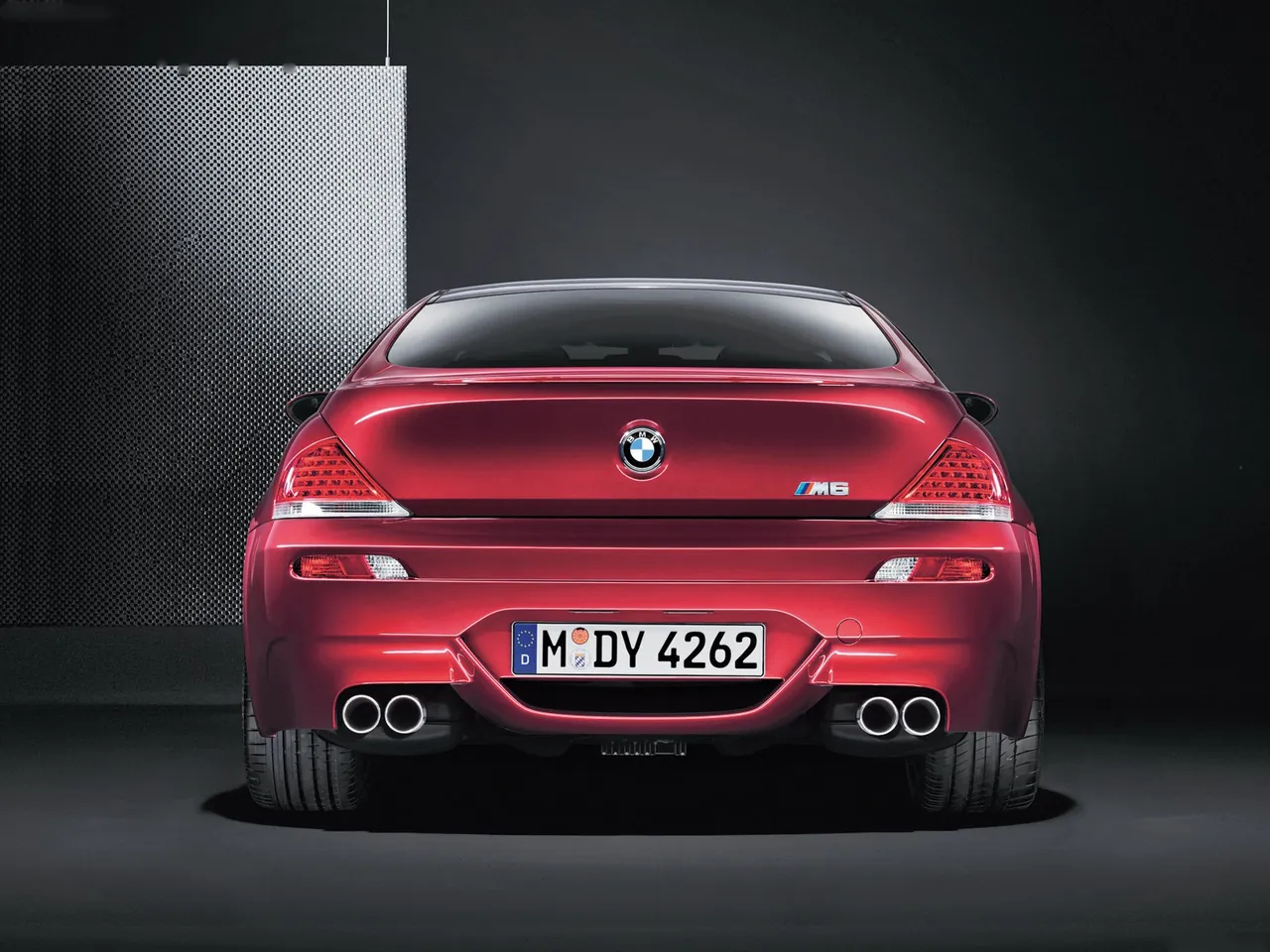 BMW M6 (2005) – zezadu