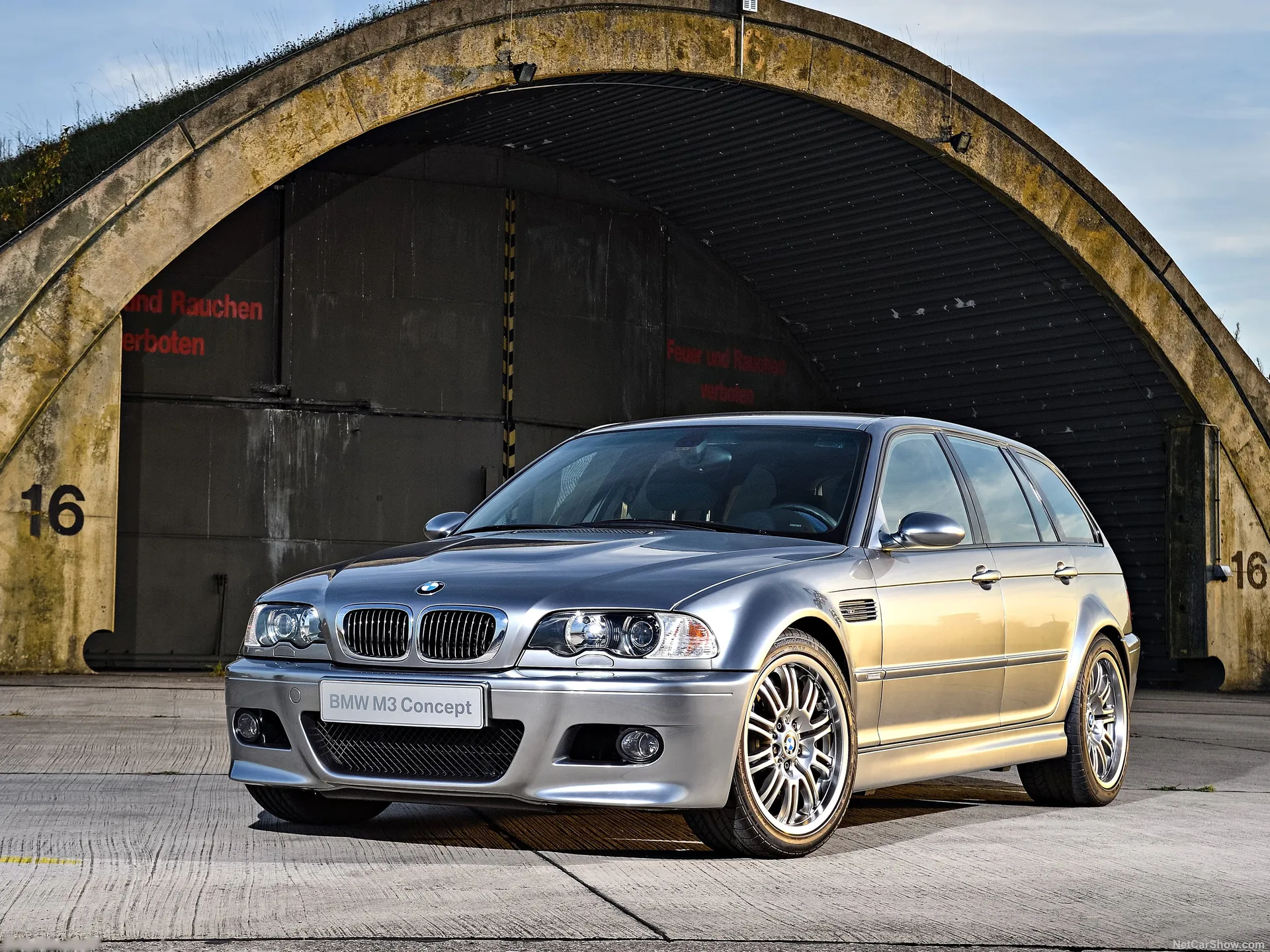 BMW M3 Touring Concept (2000)
