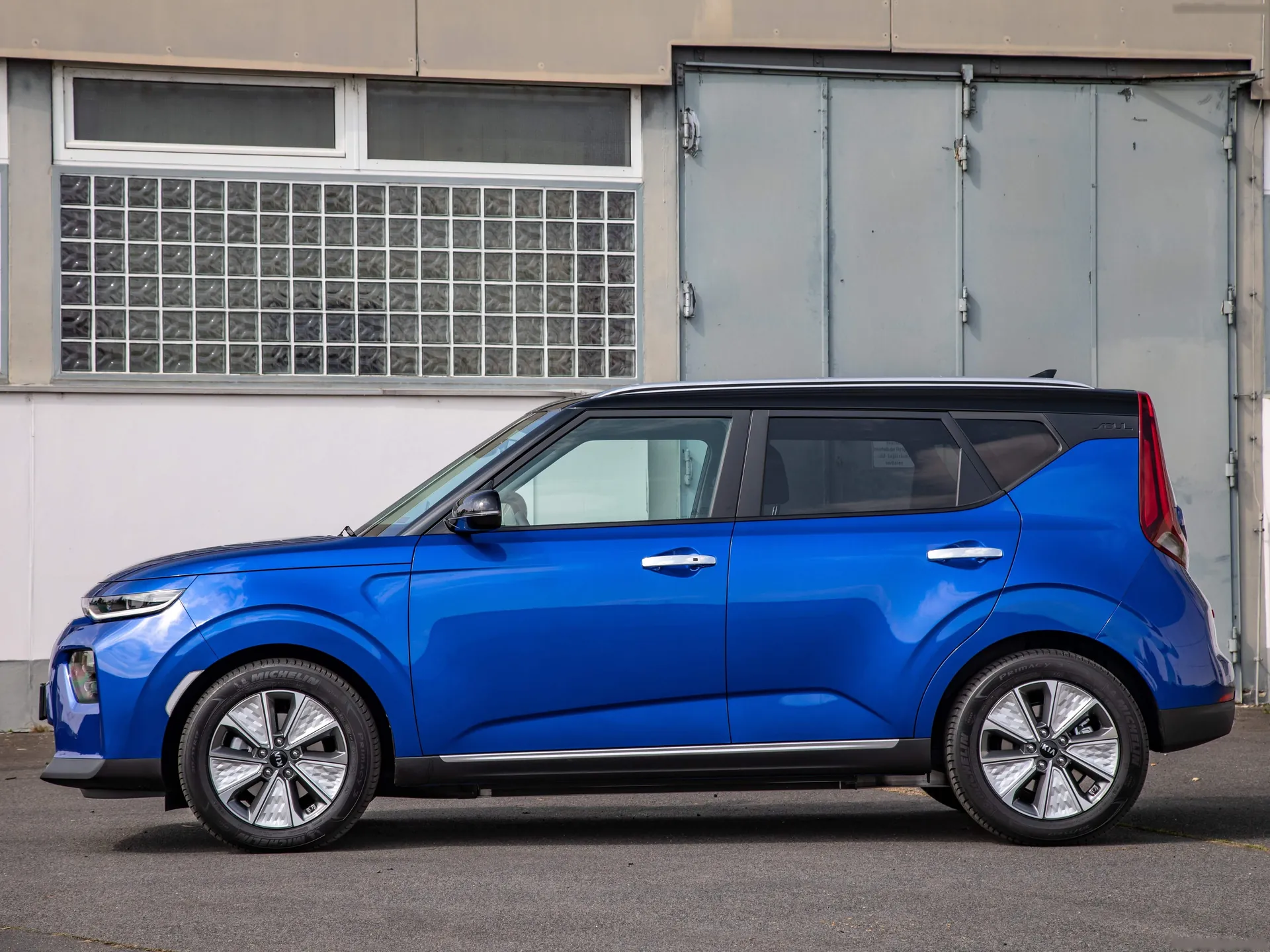 Kia e-Soul (2020) – boční profil