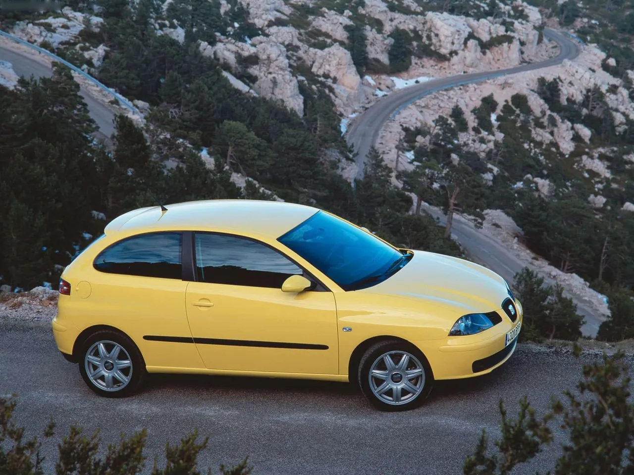 Seat Ibiza (2002) – boční profil