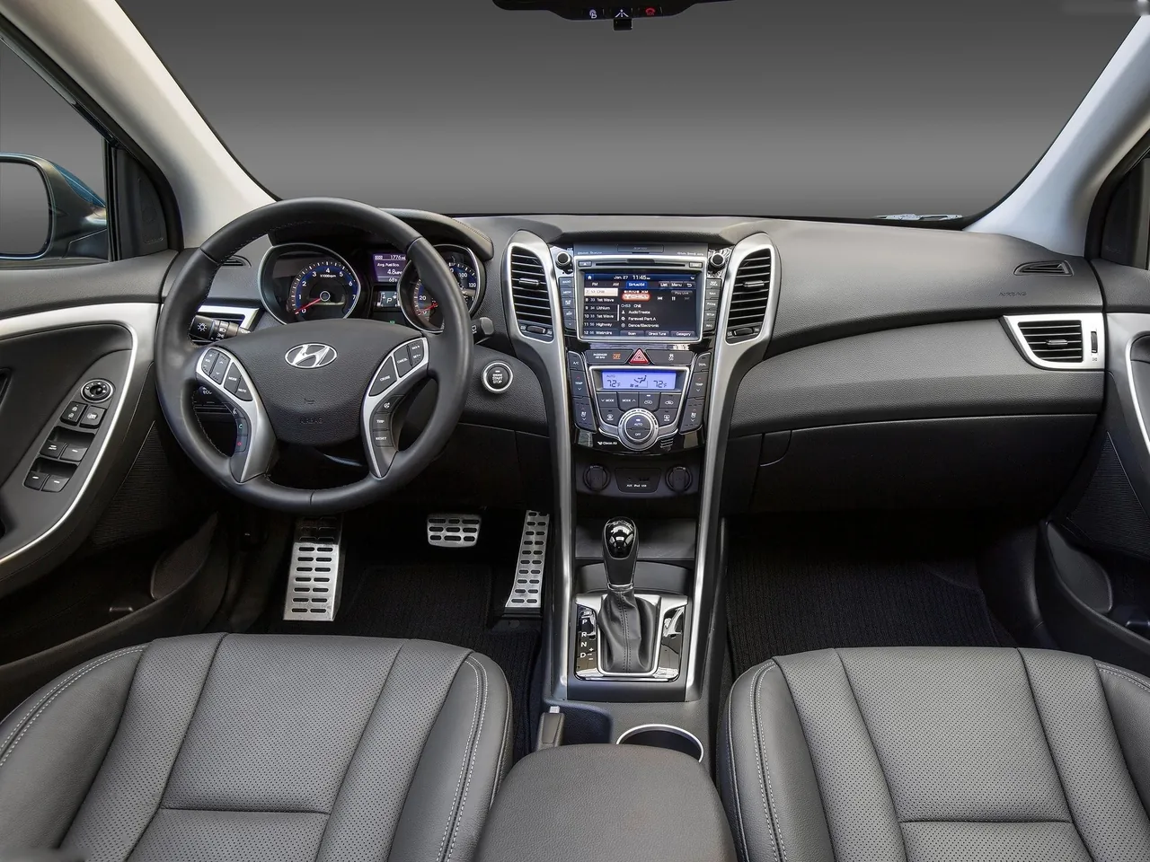 Hyundai Elantra GT (2016) – interiér