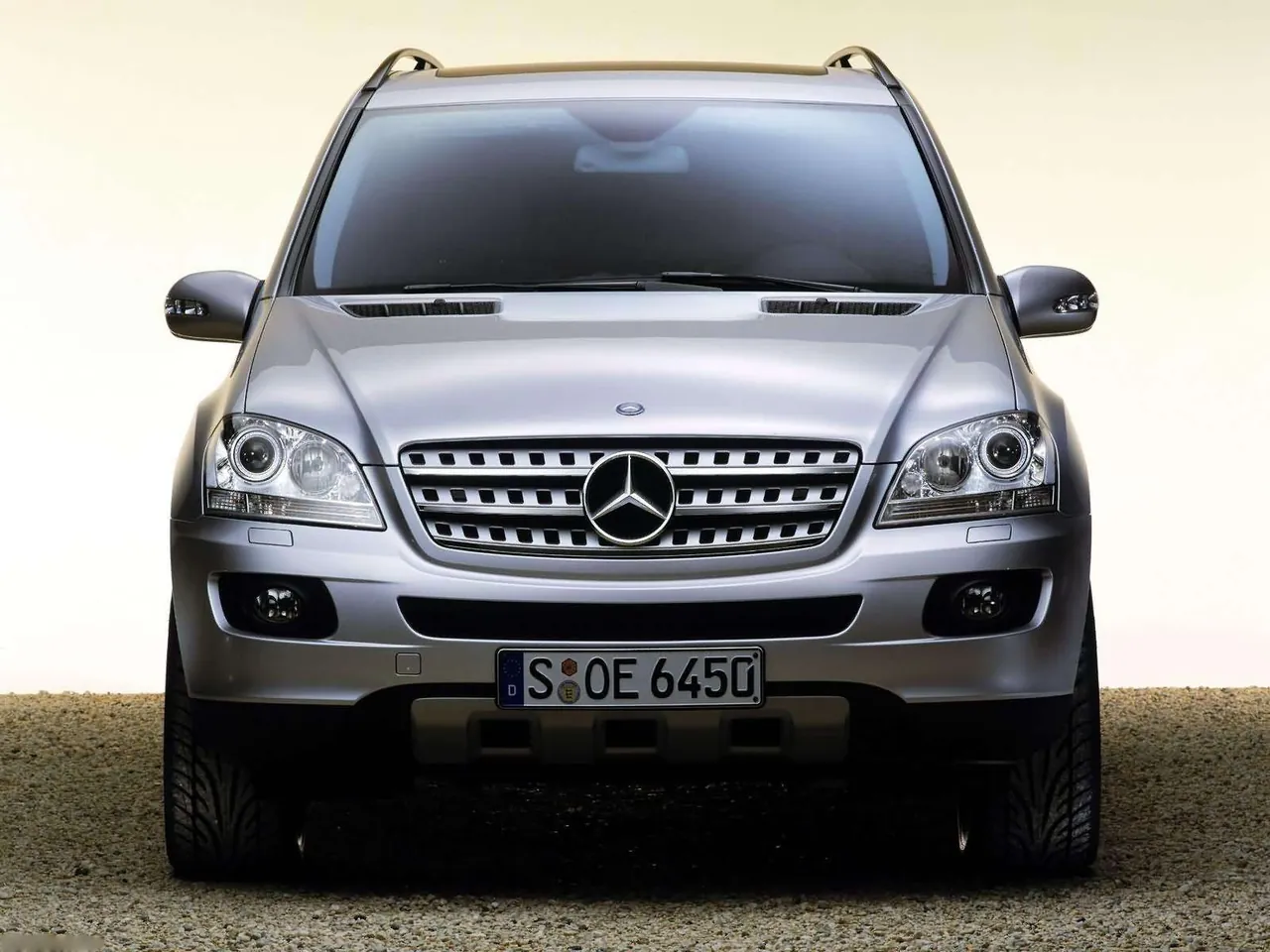 Mercedes-Benz ML350 (2006) - Front