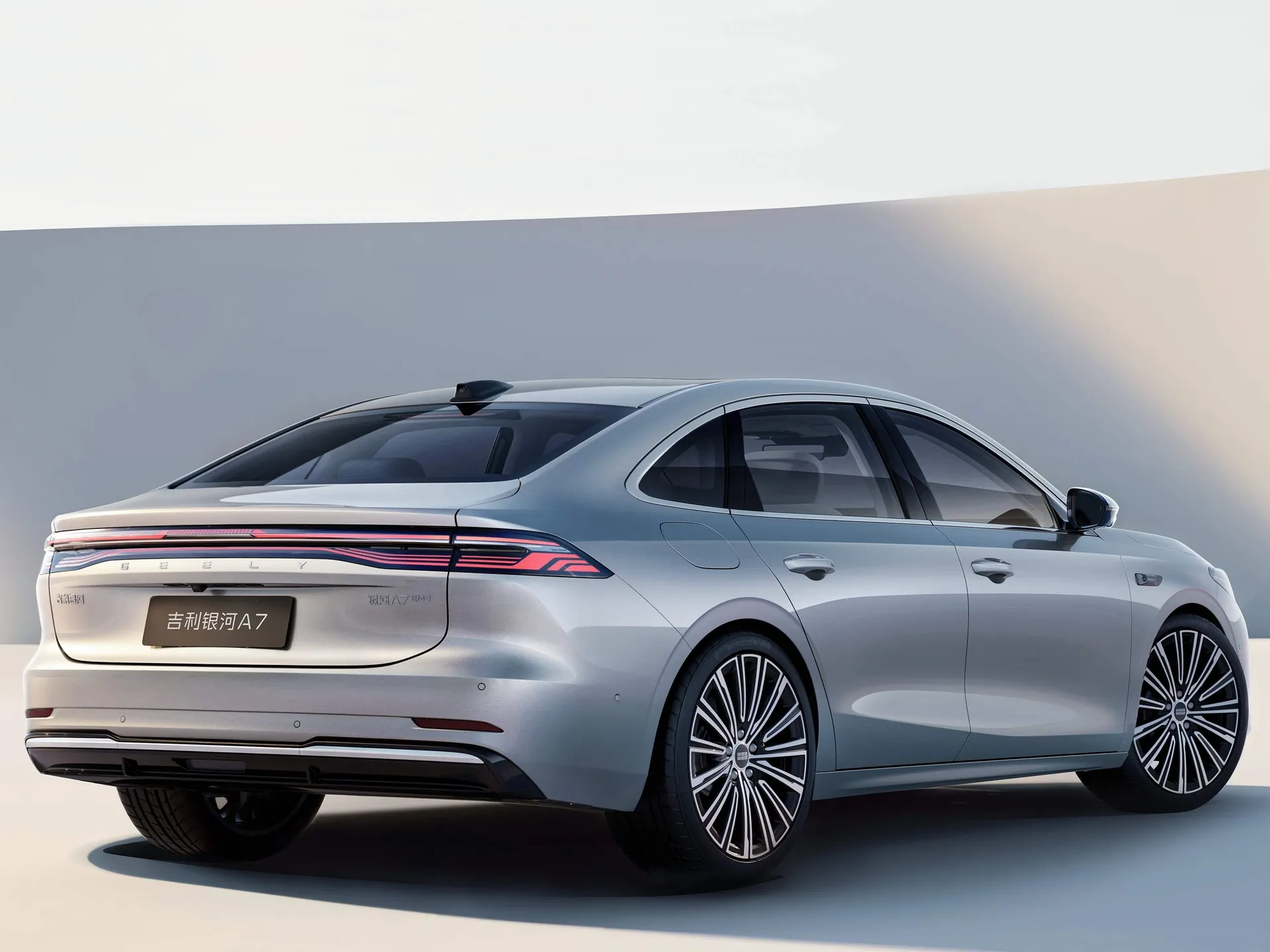 Geely Galaxy A7 (2026) – zadní tříčtvrteční pohled