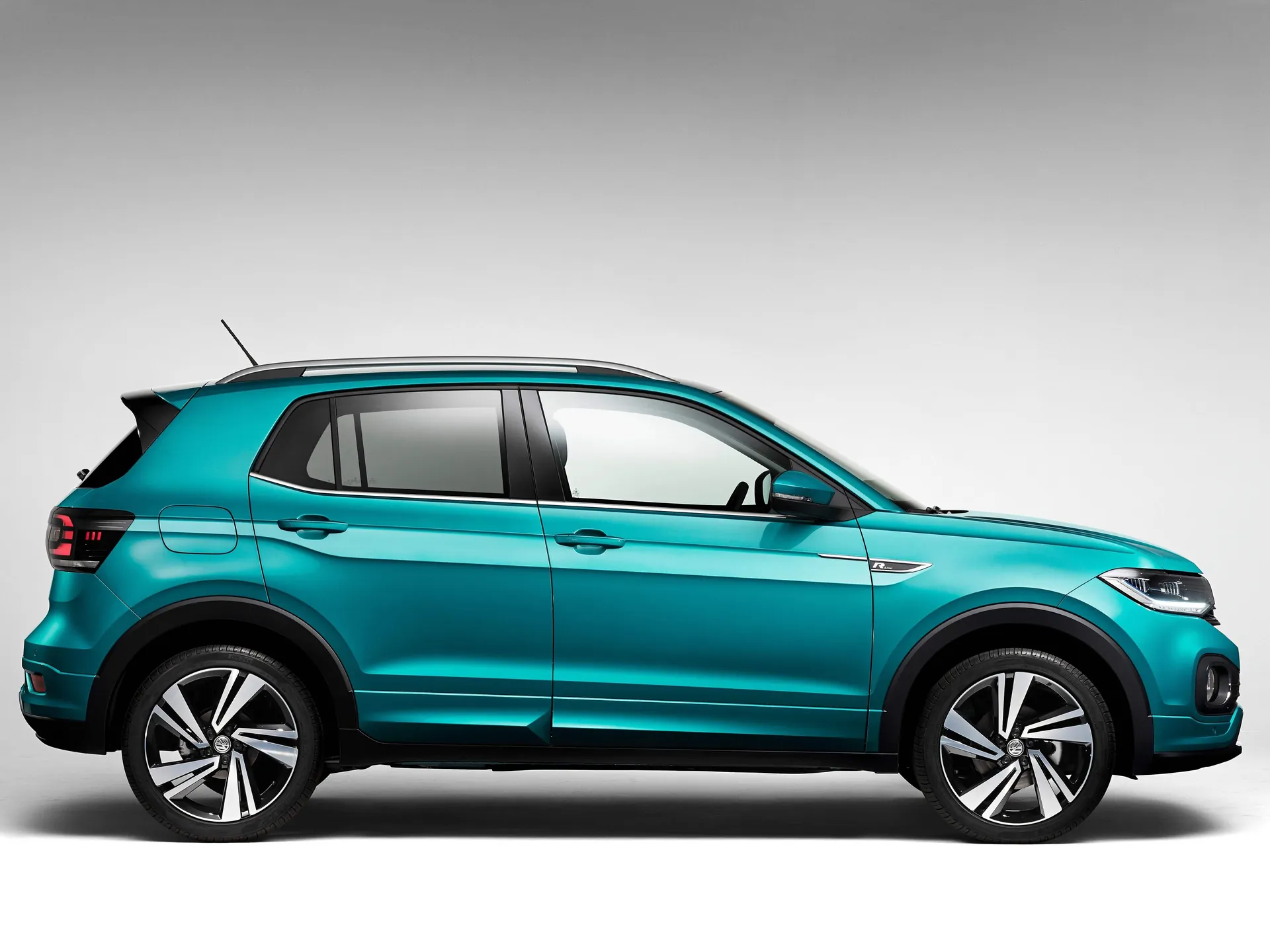 Volkswagen T-Cross (2019) – boční profil