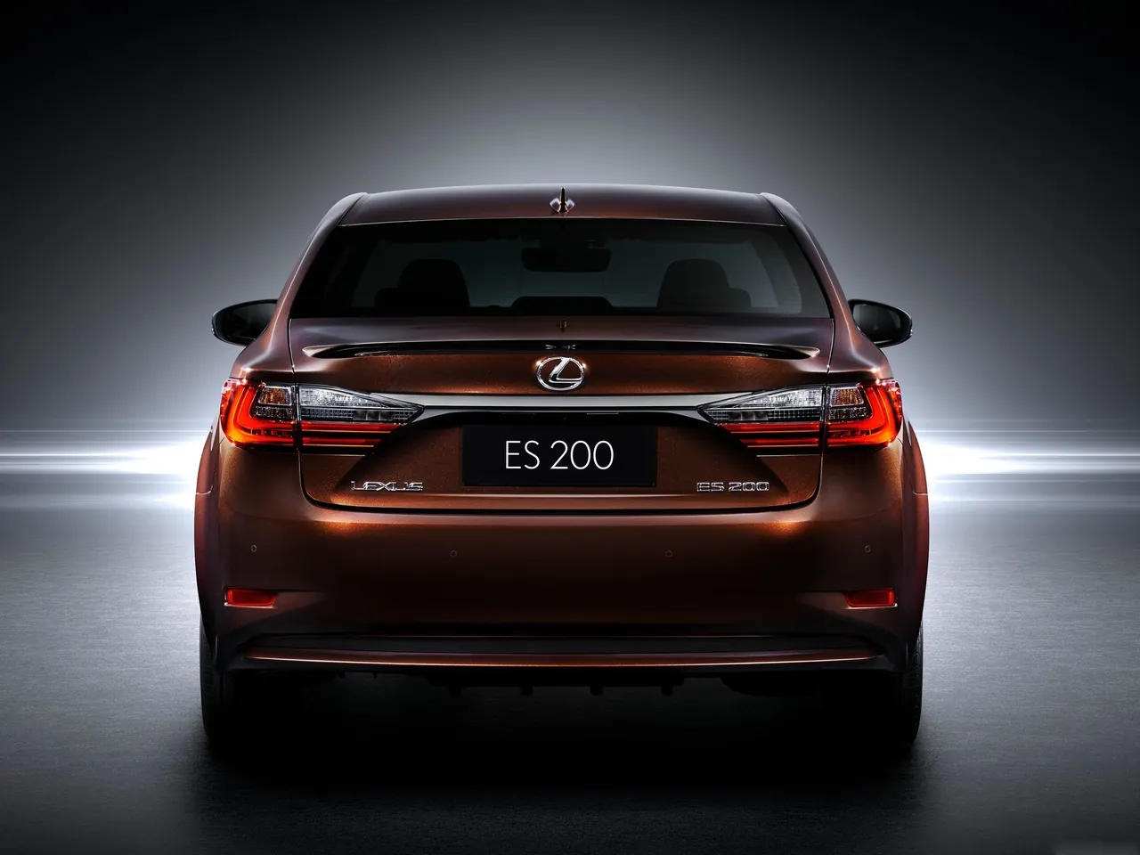 Lexus ES (2016) – zezadu