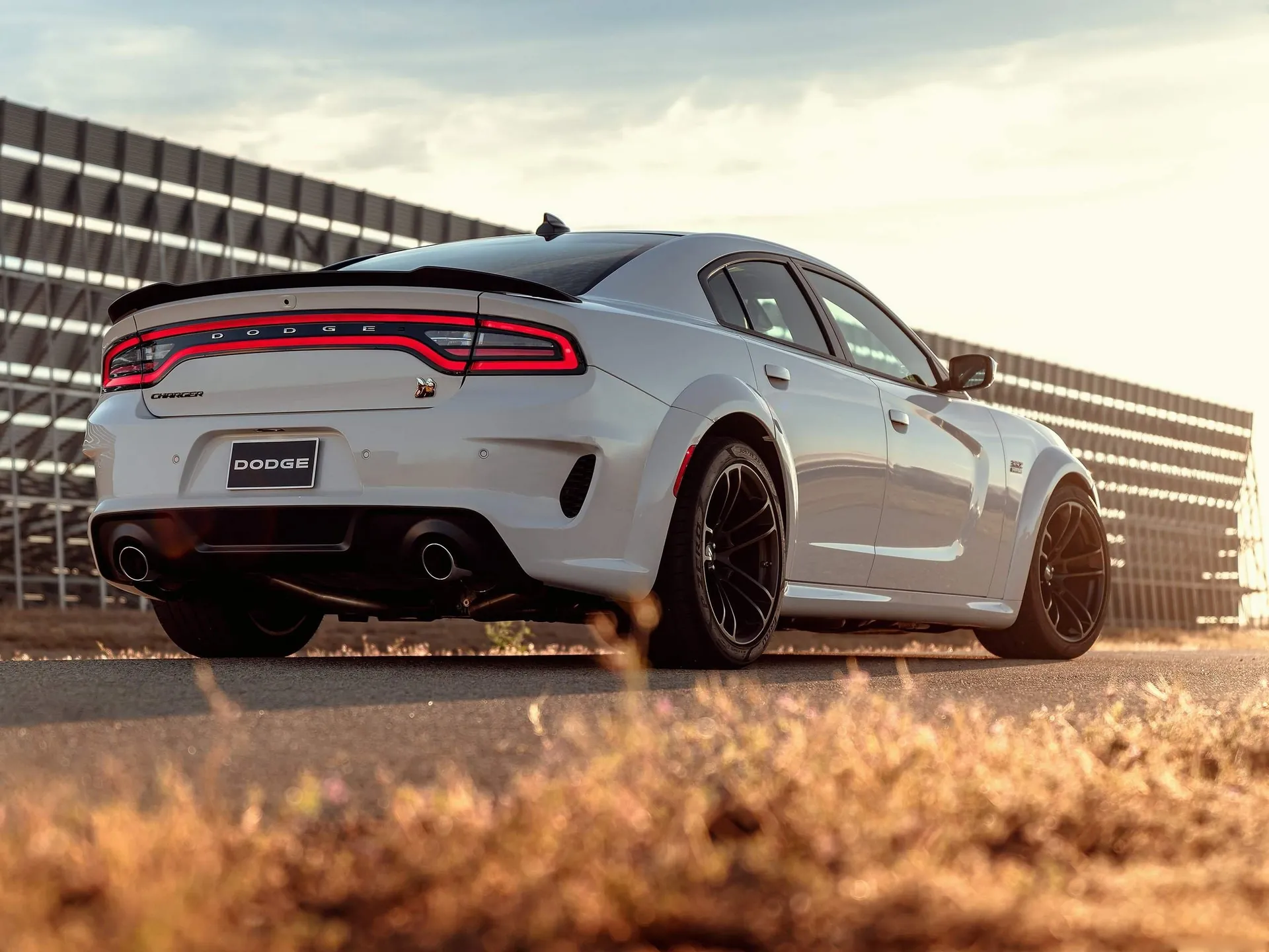 Dodge Charger Scat Pack Widebody (2020) – zadní tříčtvrteční pohled