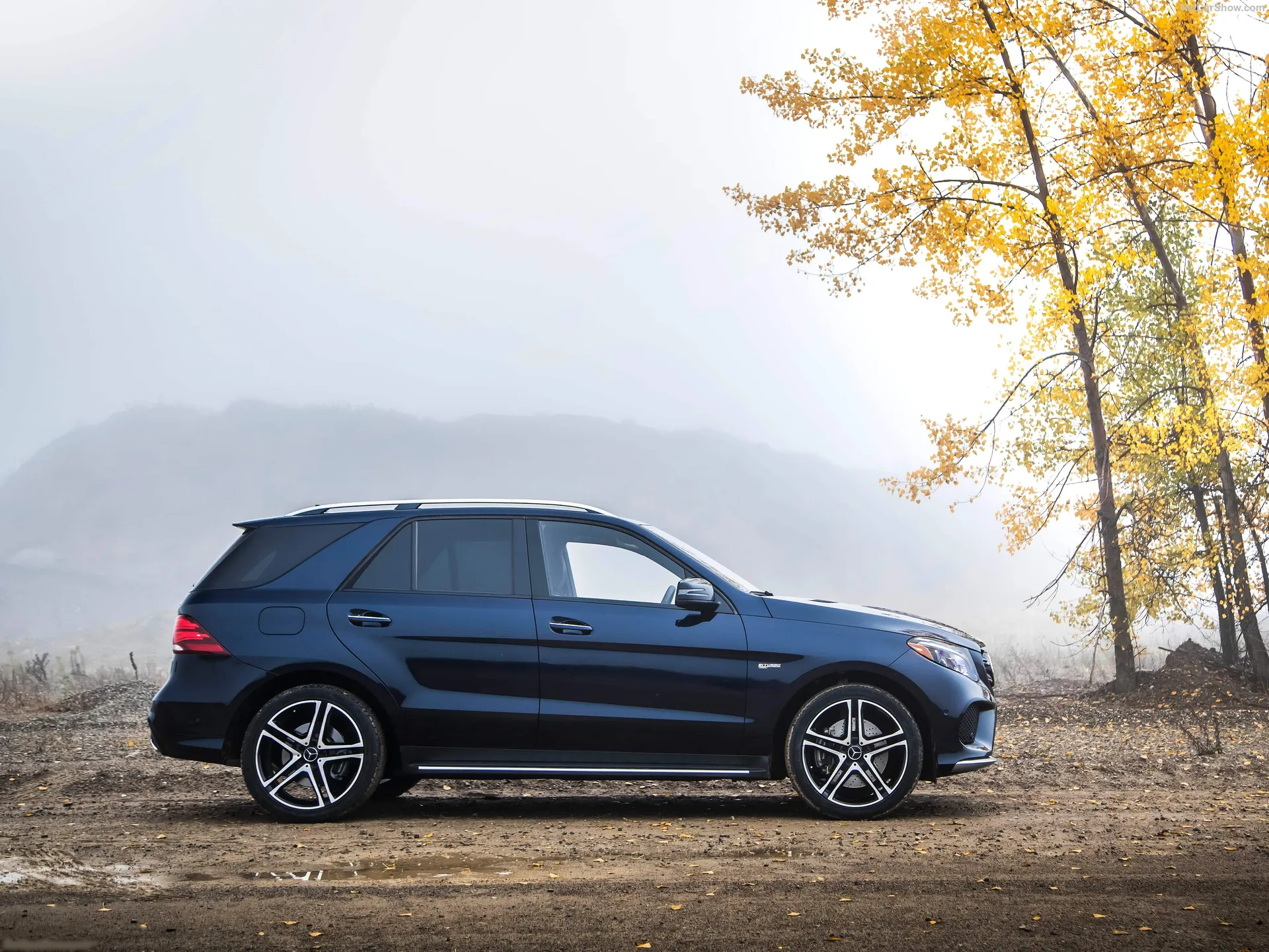 Mercedes-Benz GLE43 AMG [US] (2017) - Side Profile