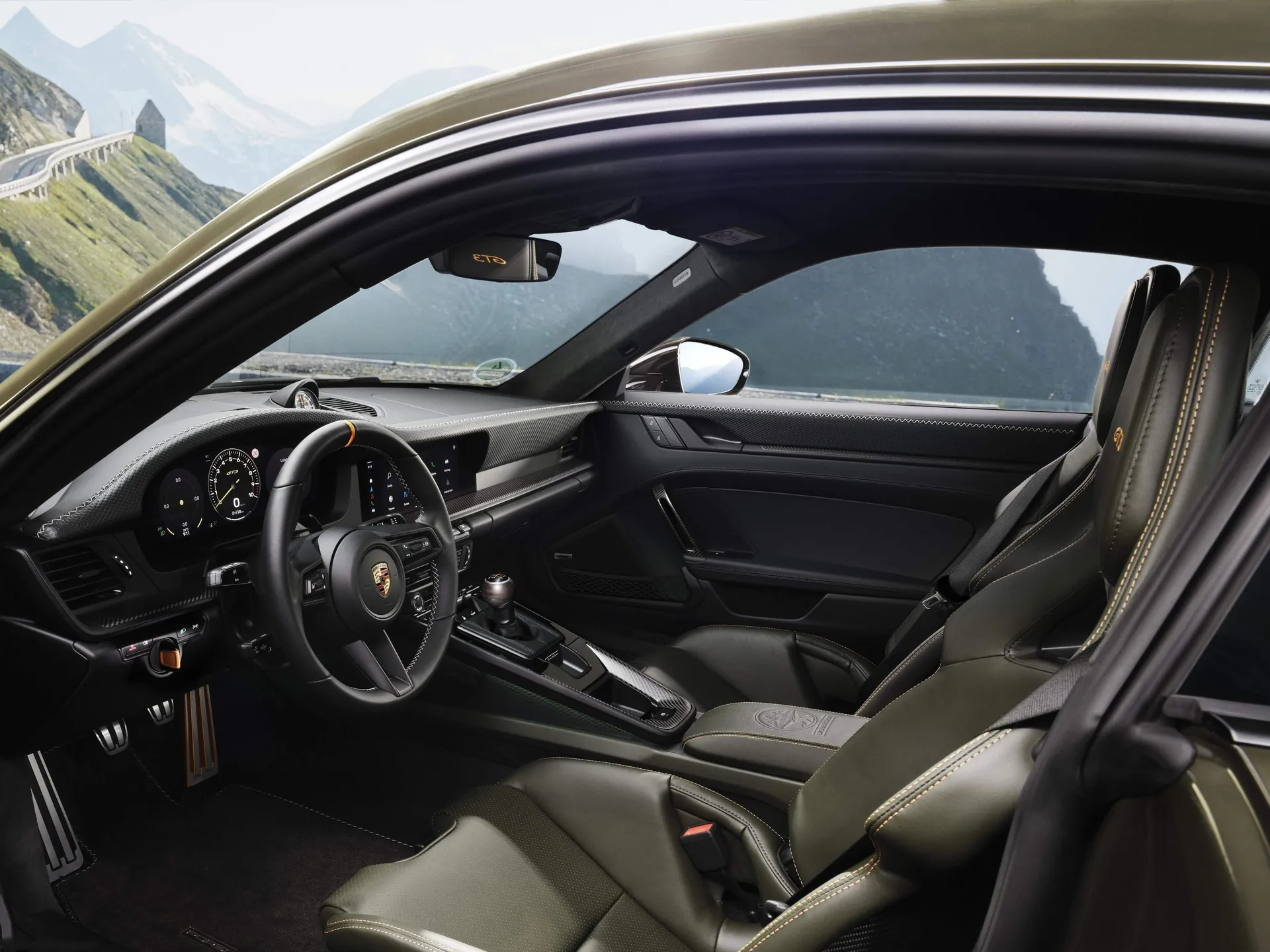 Porsche 911 GT3 Bergsport (2026) – interiér