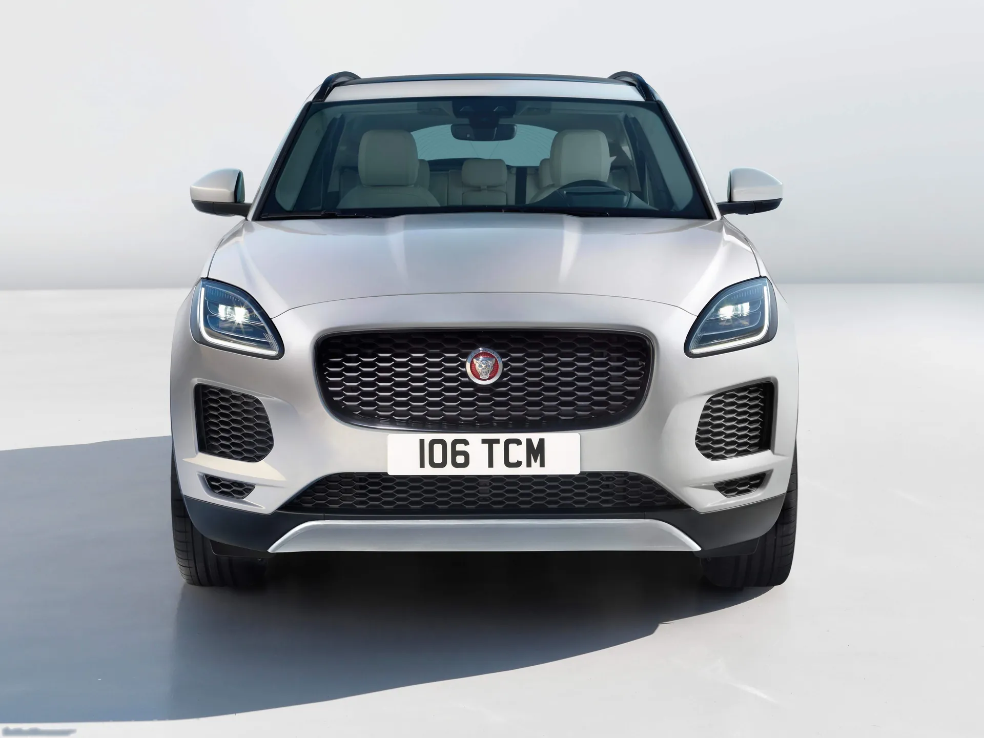 Jaguar E-Pace (2018) – zepředu
