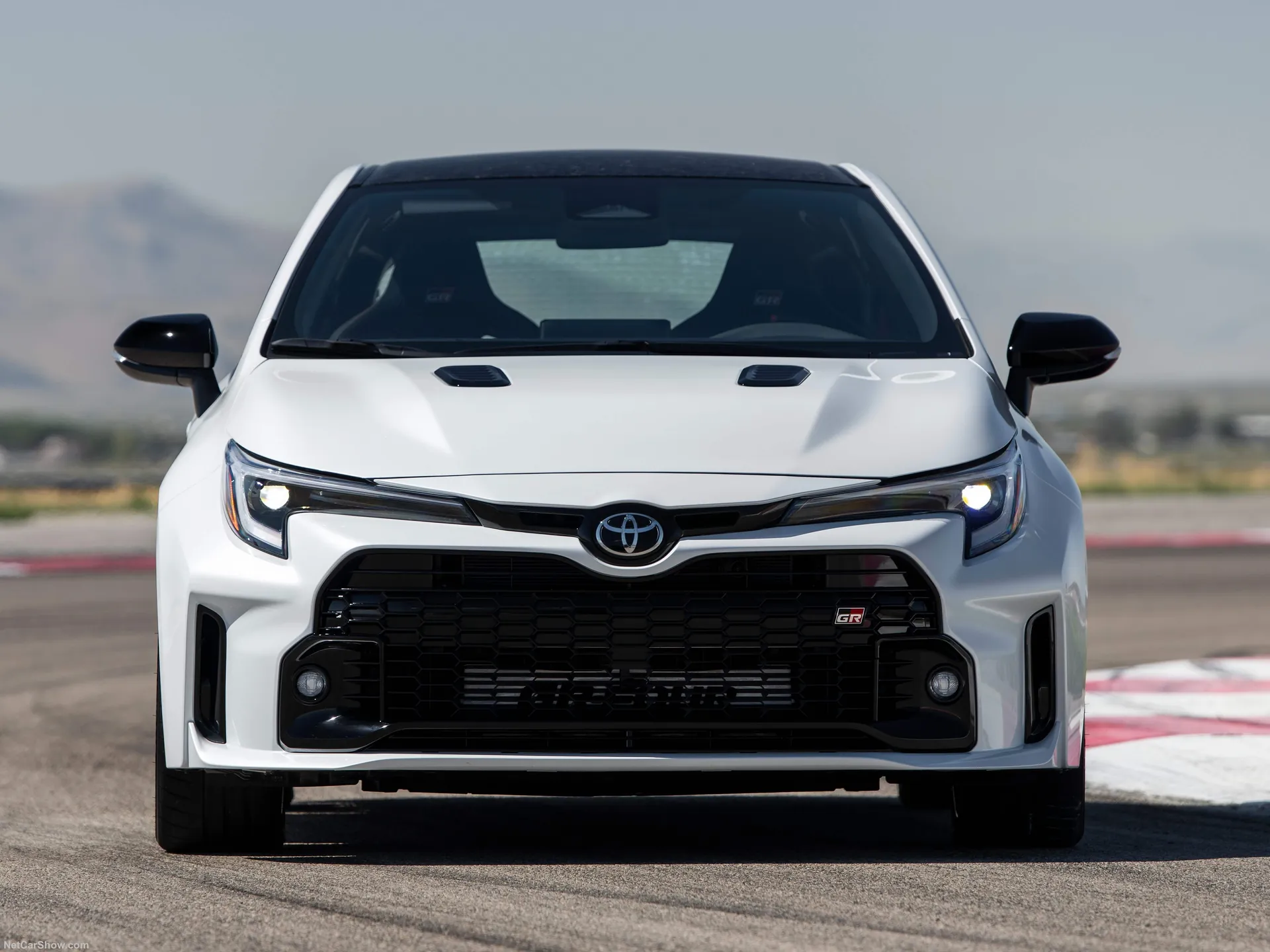 Toyota GR Corolla (2023) – zepředu