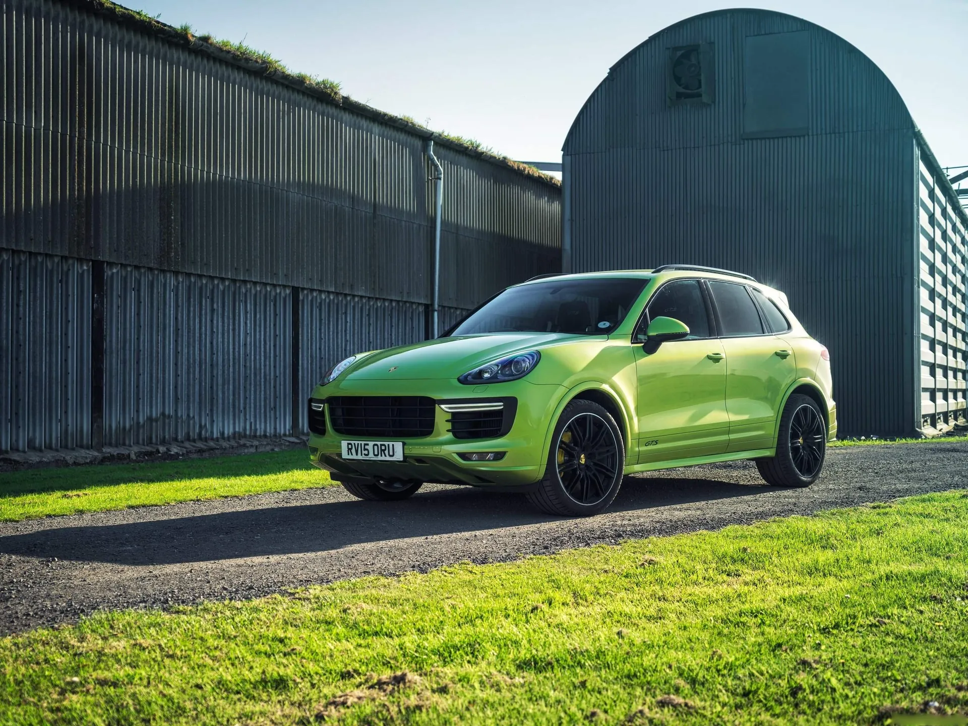 Porsche Cayenne GTS (2015)