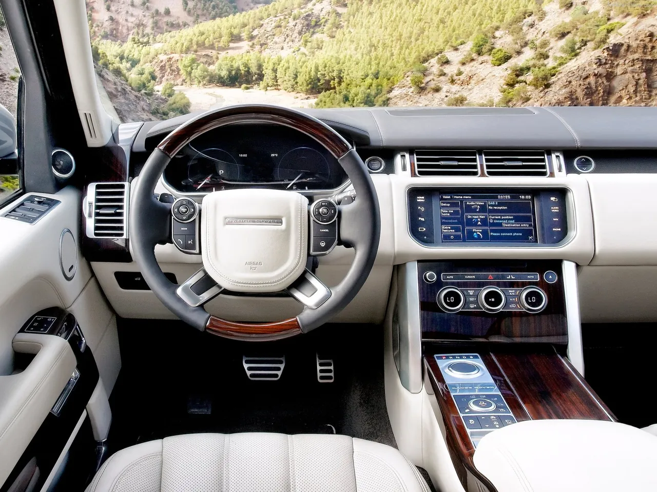 Land Rover Range Rover (2013) – interiér