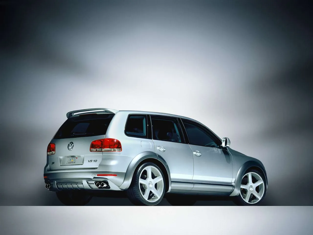ABT VW Touareg (2003) – zadní tříčtvrteční pohled