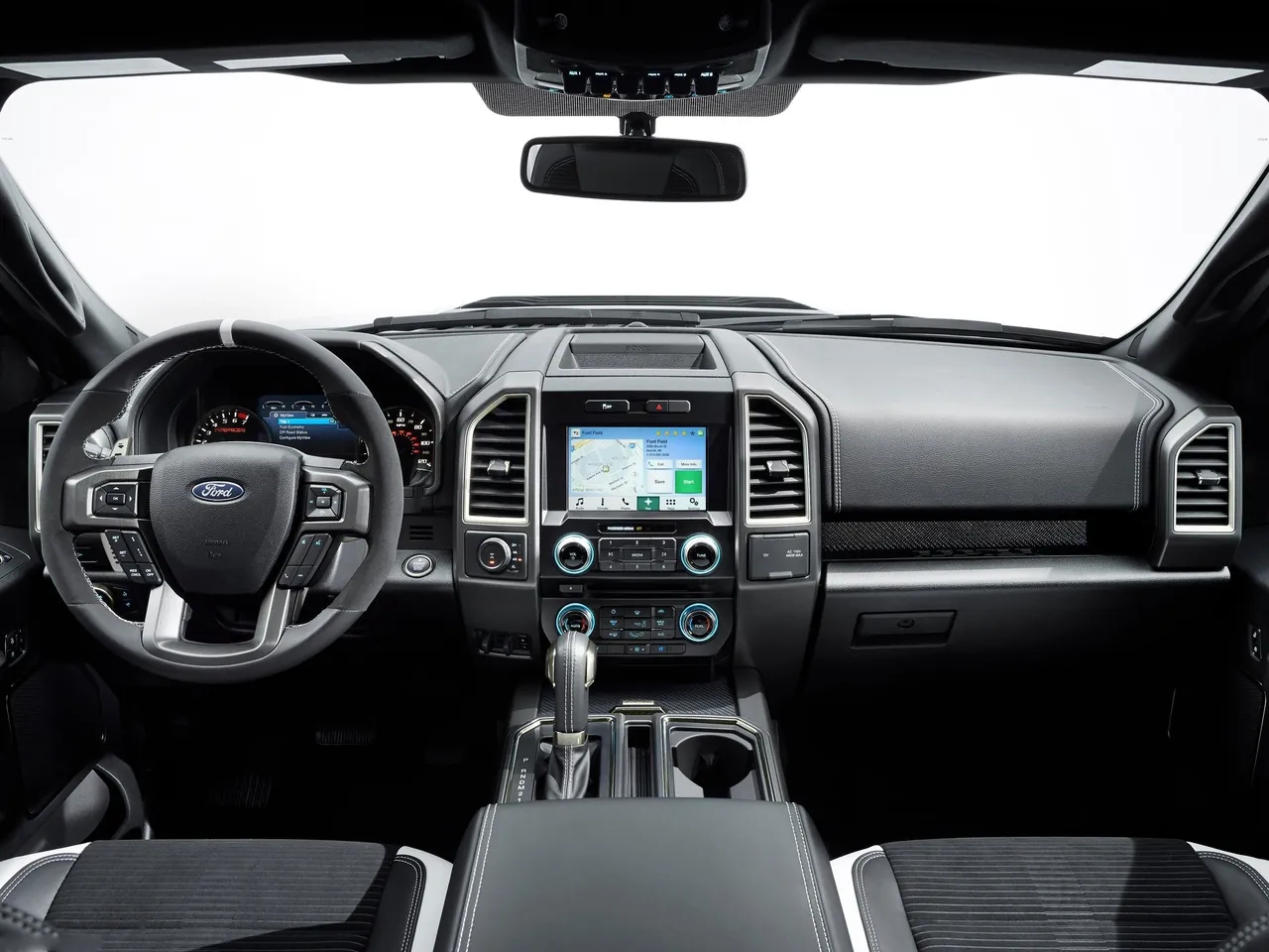 Ford F-150 Raptor (2017) – interiér
