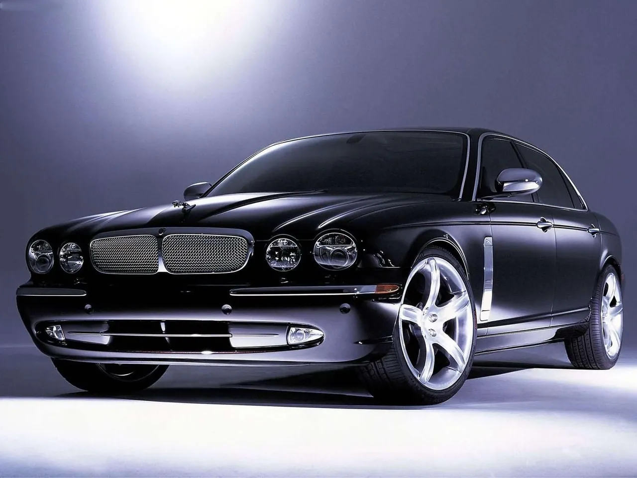 Jaguar Concept Eight (2004)