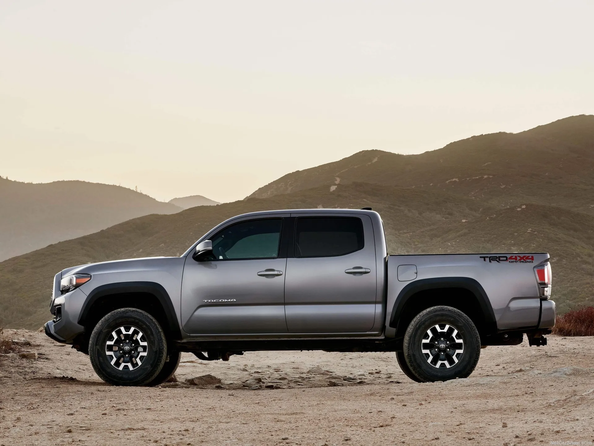 Toyota Tacoma (2020) – boční profil