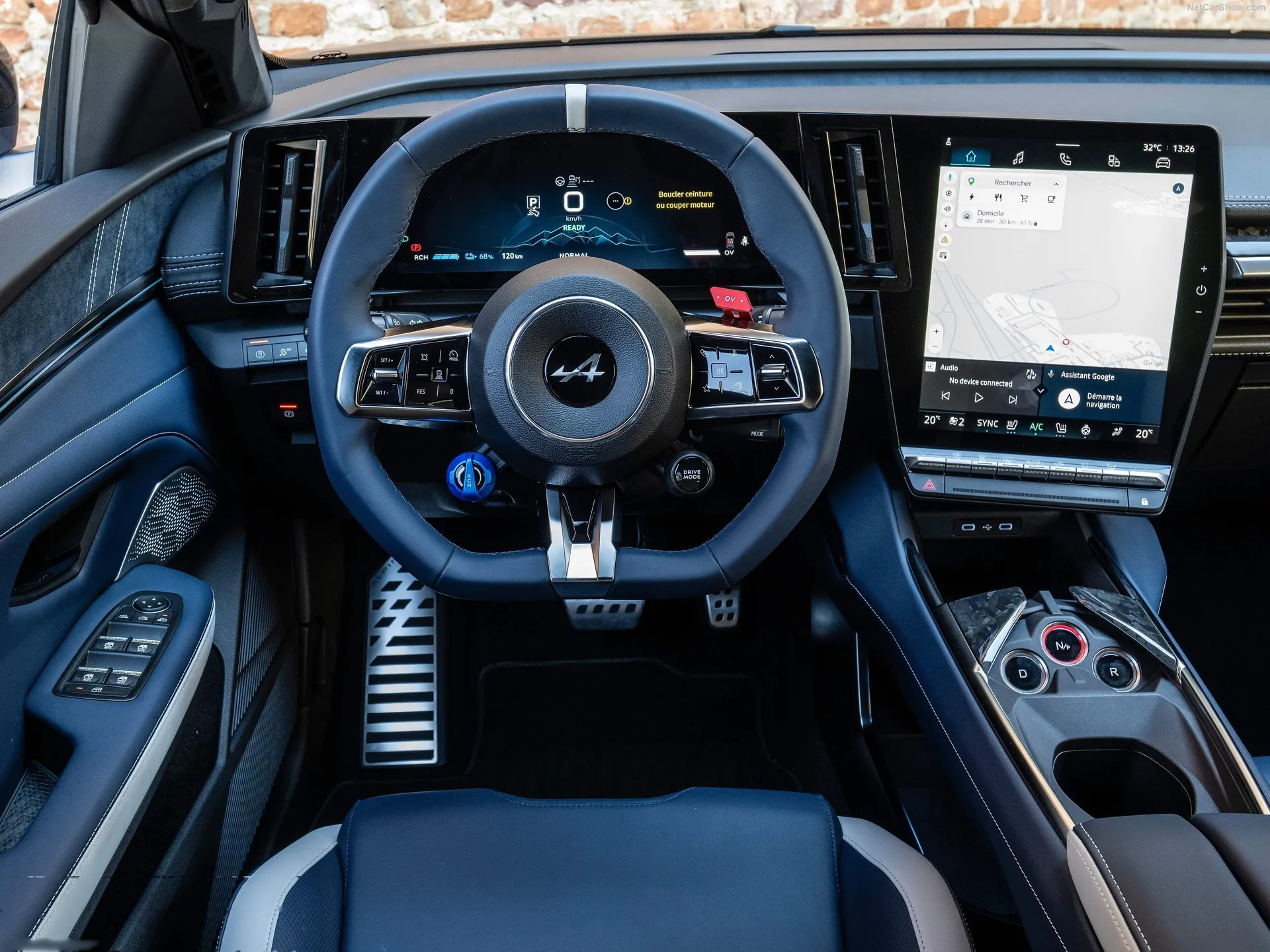 Alpine A390 GTS (2026) – interiér
