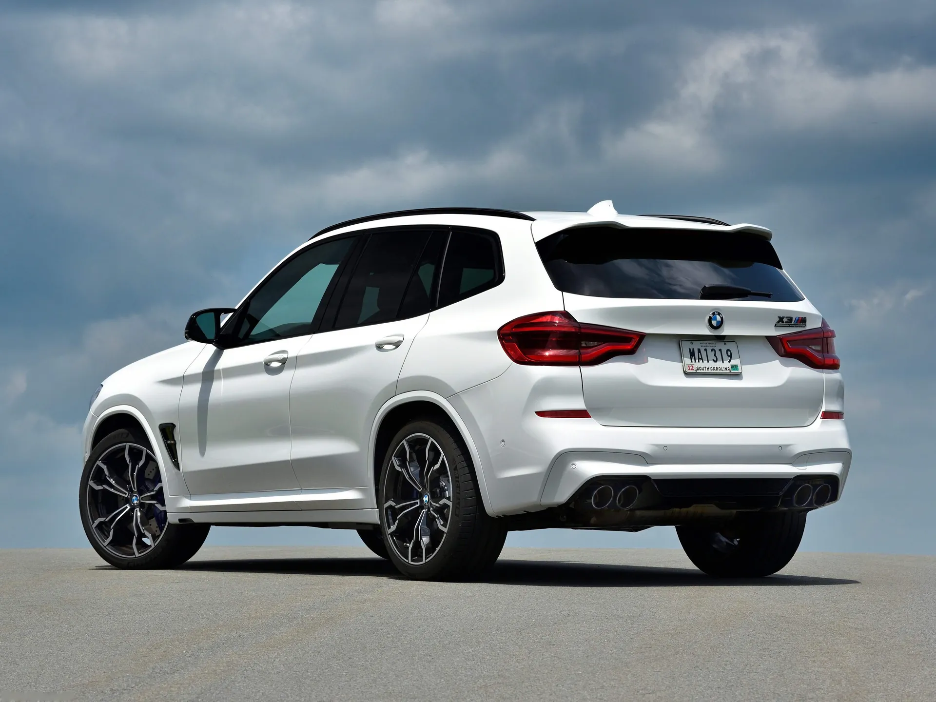 BMW X3 M Competition (2020) – zadní tříčtvrteční pohled