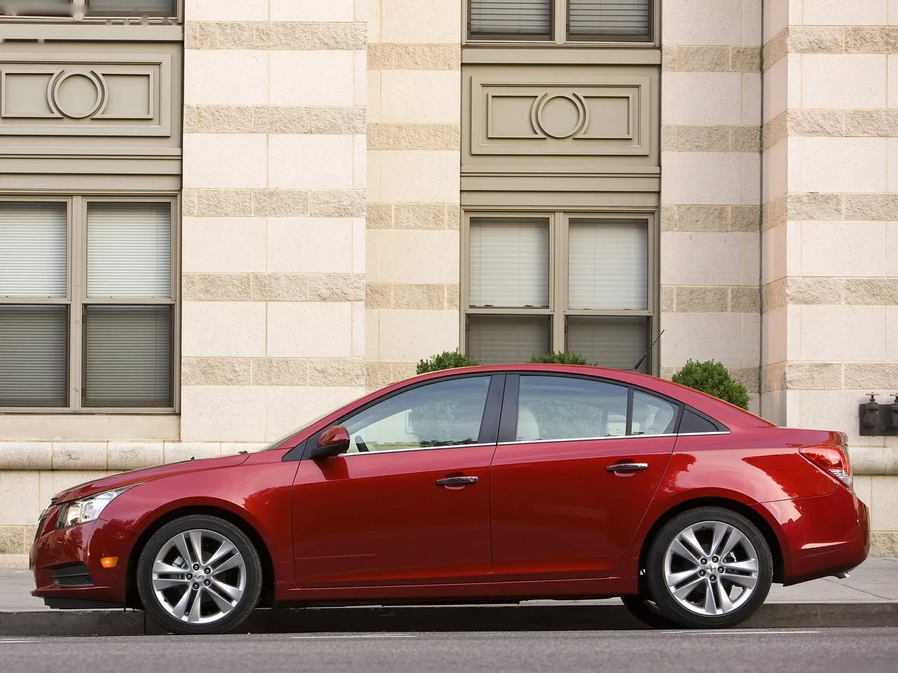 Chevrolet Cruze (2011) – boční profil