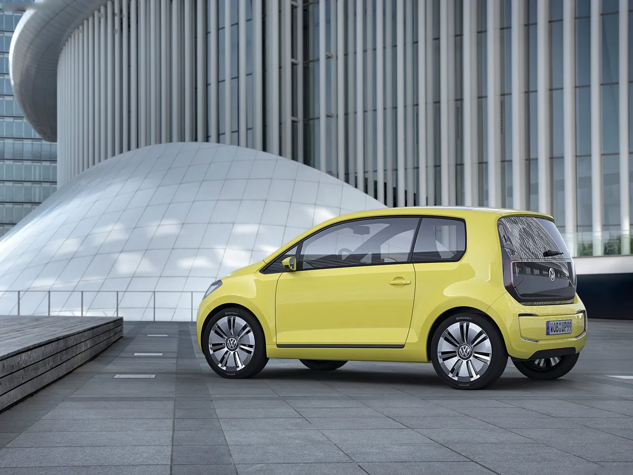 Volkswagen E-Up Concept (2009) - Rear Three-Quarter