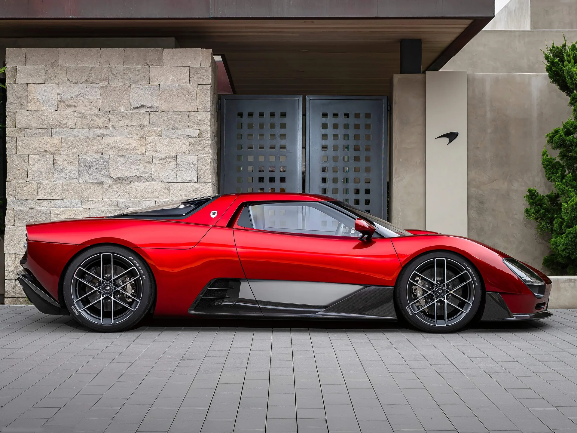 McLaren McL 6GT Concept (2026) – boční profil