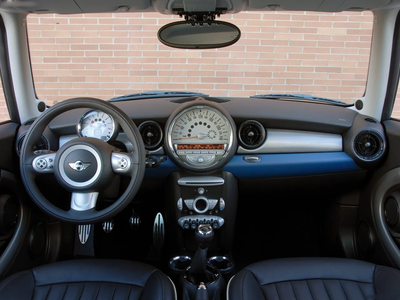 Mini Clubman (2008) – interiér