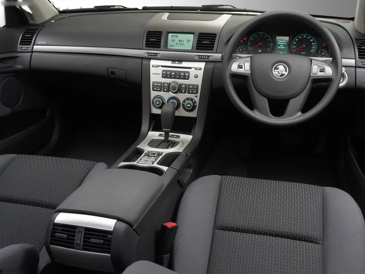 Holden VE Commodore Omega (2006) – interiér