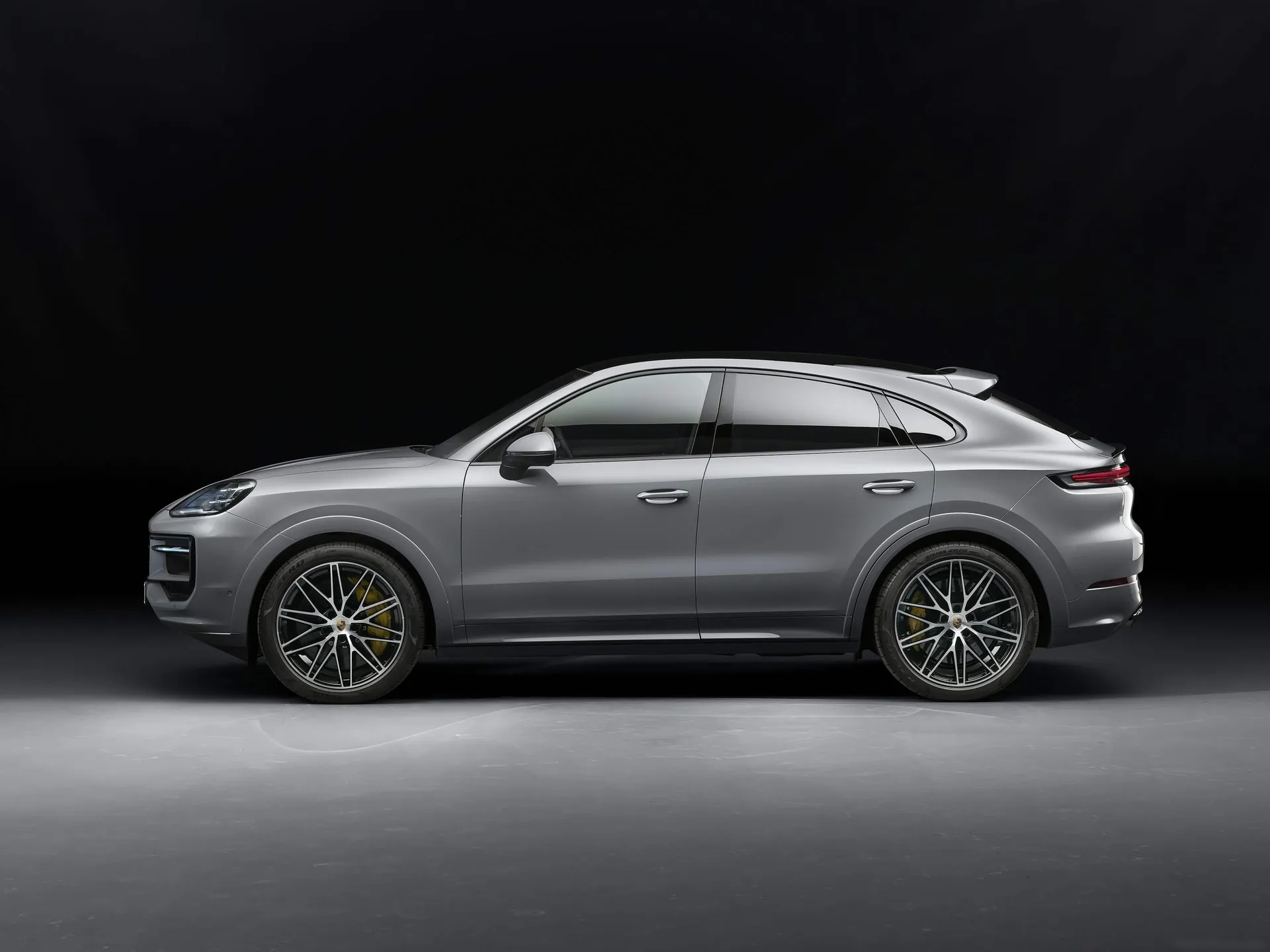 Porsche Cayenne Coupe (2024) - Side Profile