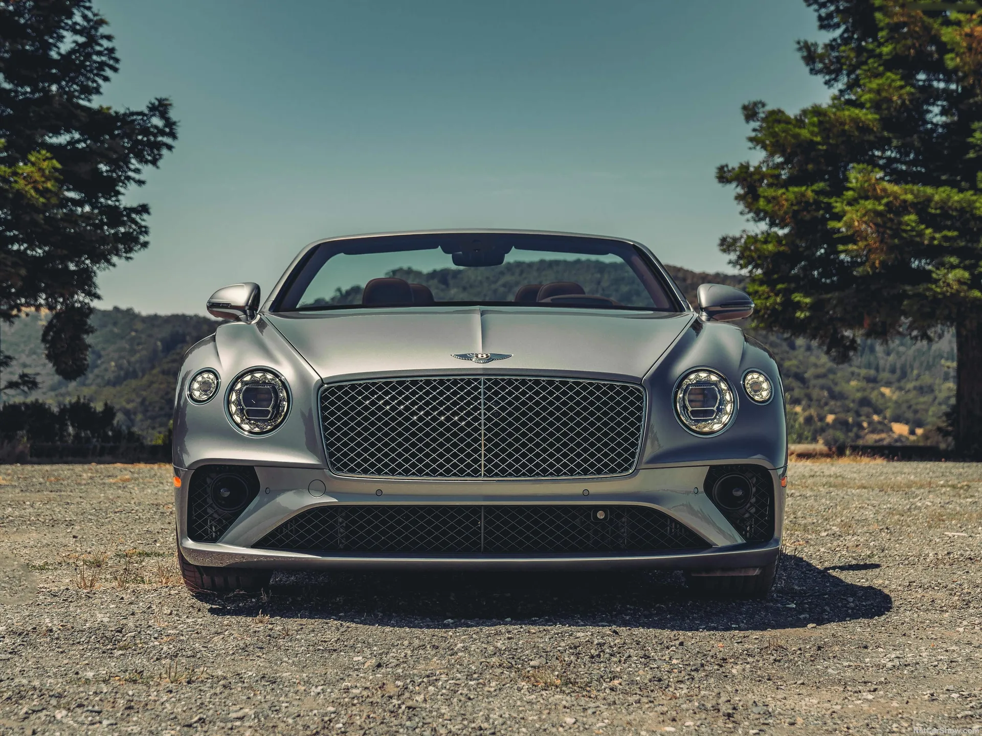 Bentley Continental GT V8 Convertible (2020) - Front