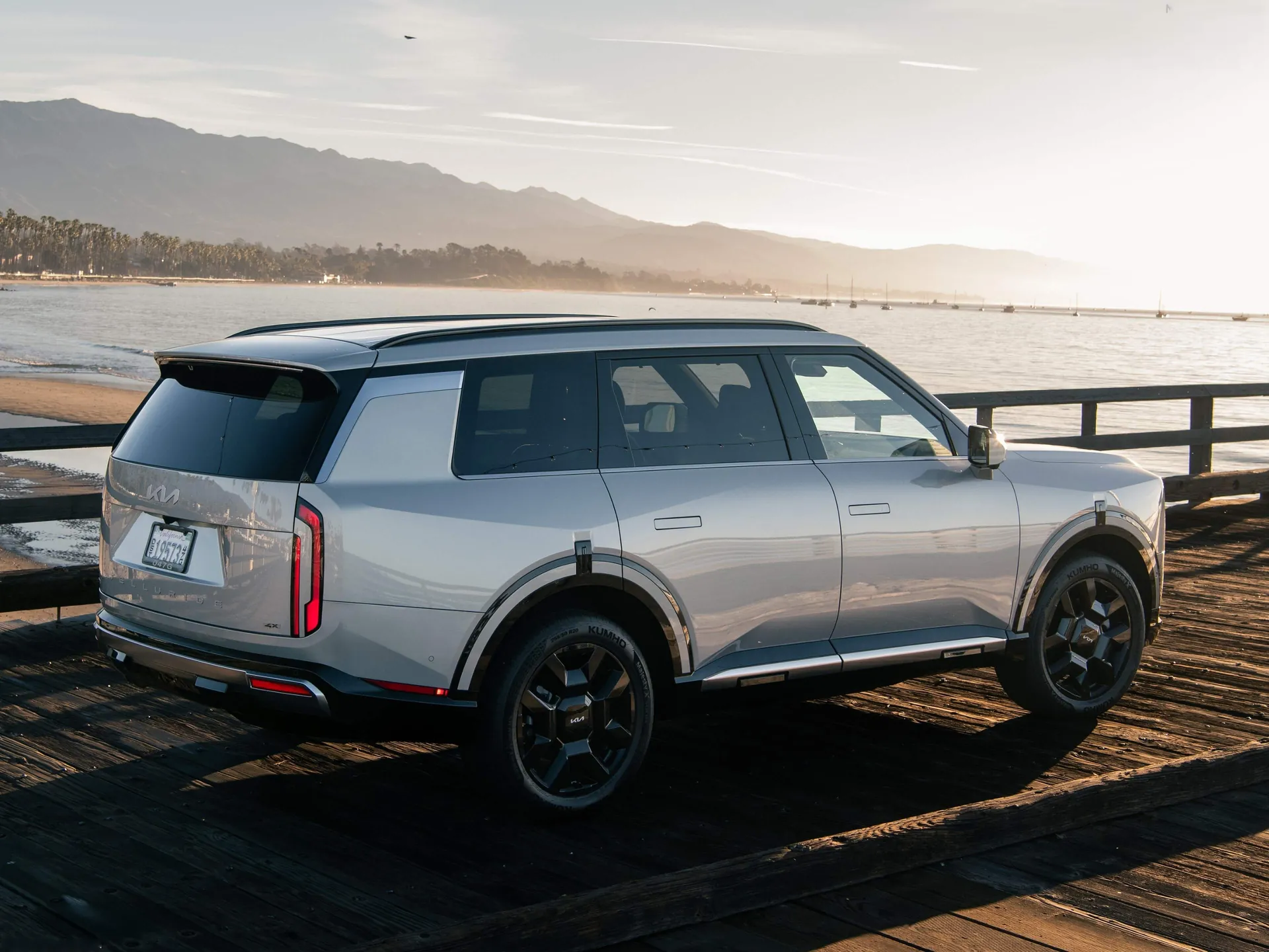 Kia Telluride (2027) – zadní tříčtvrteční pohled