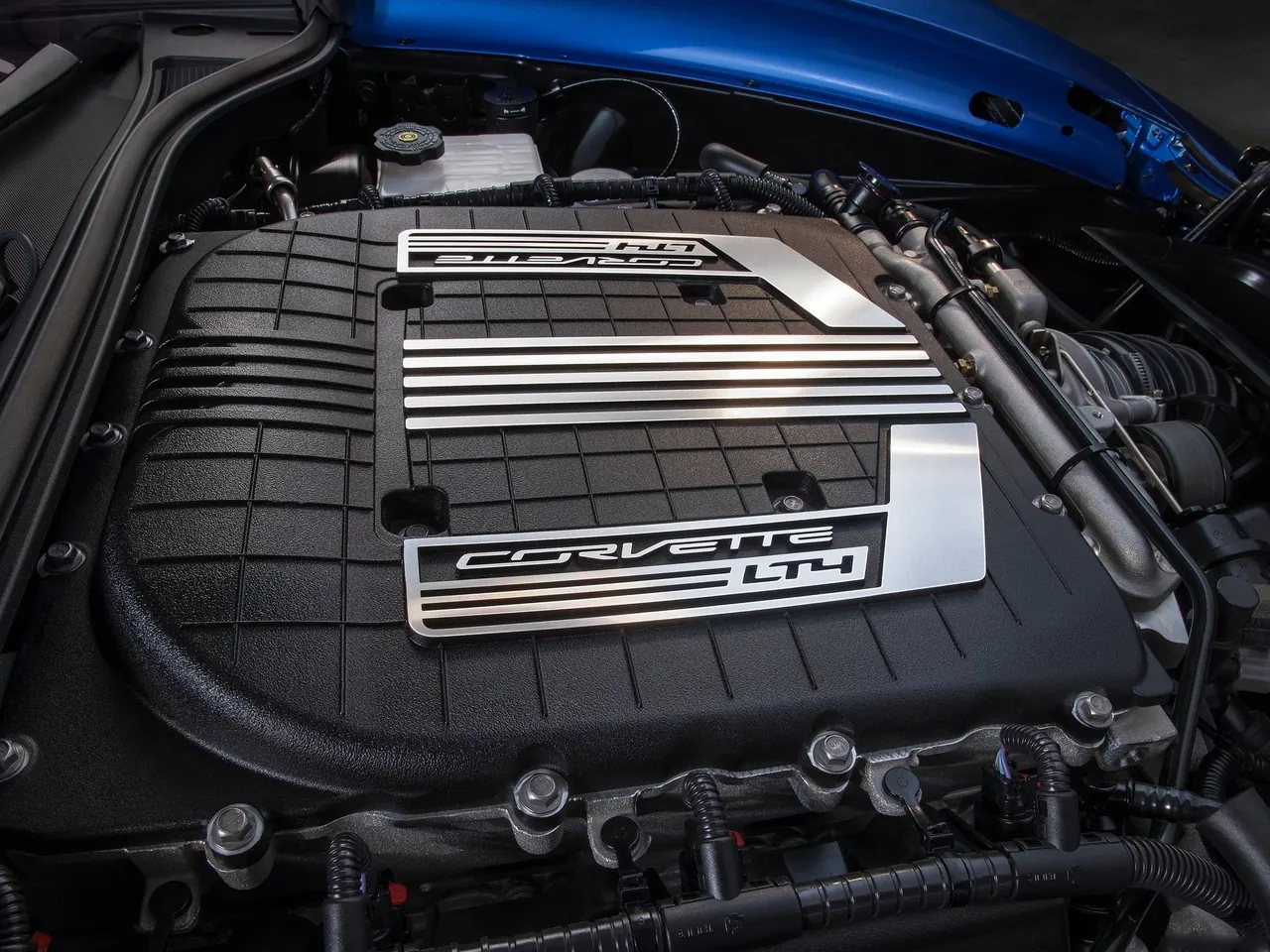 Chevrolet Corvette Z06 Convertible (2015) – motorový prostor