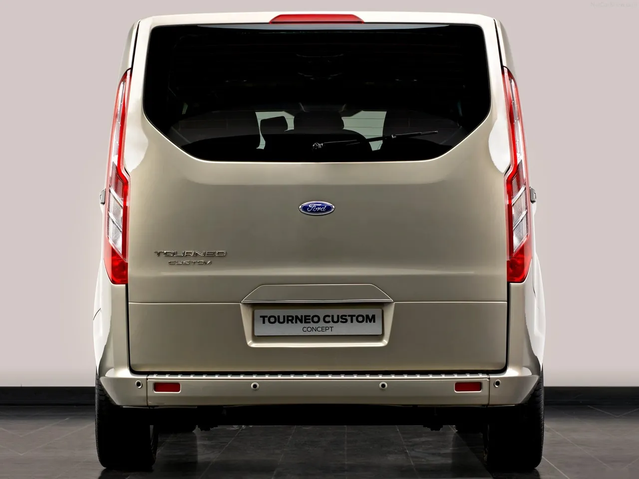 Ford Tourneo Custom Concept (2012) - Rear