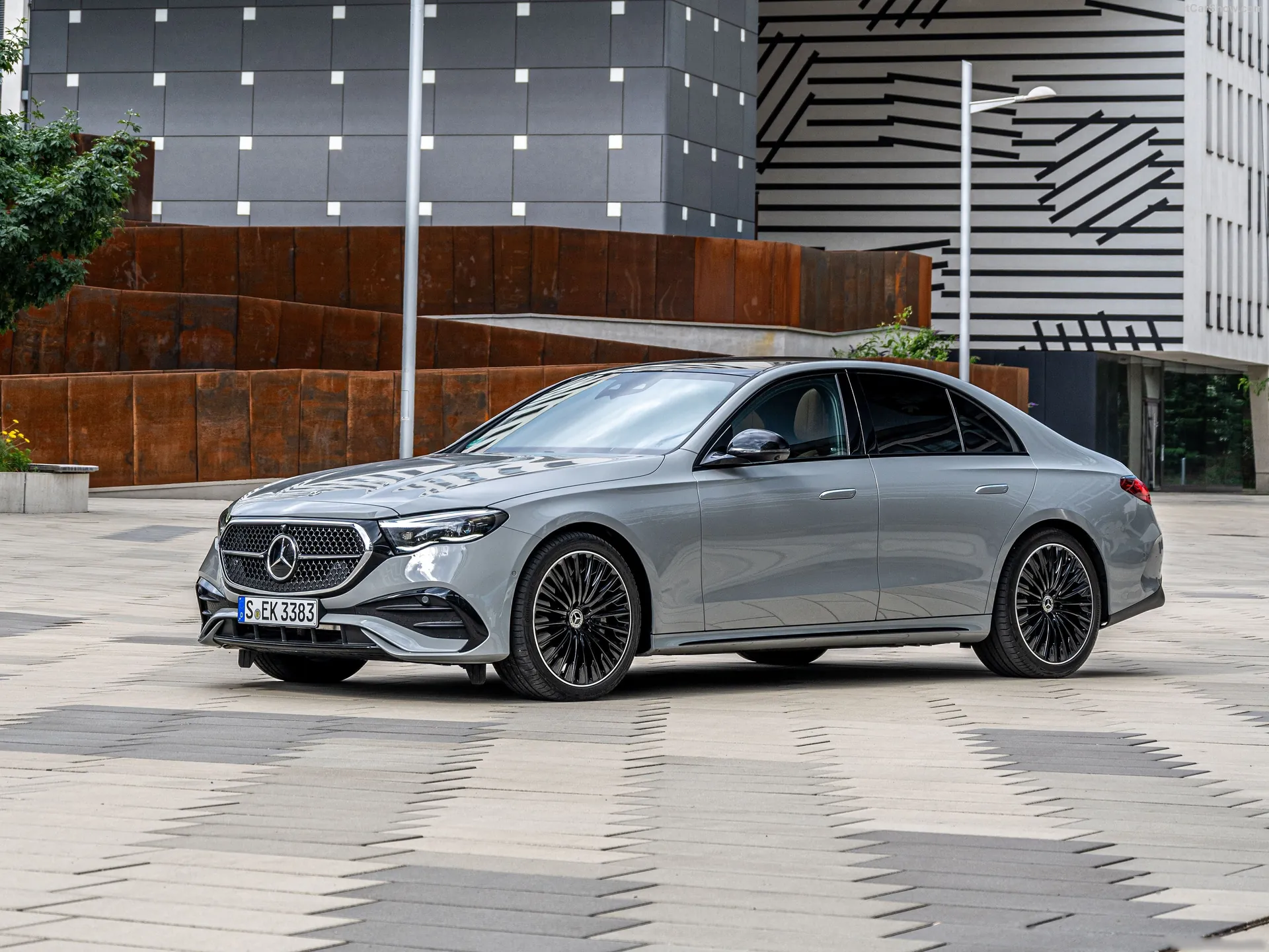 Mercedes-Benz E-Class (2024)