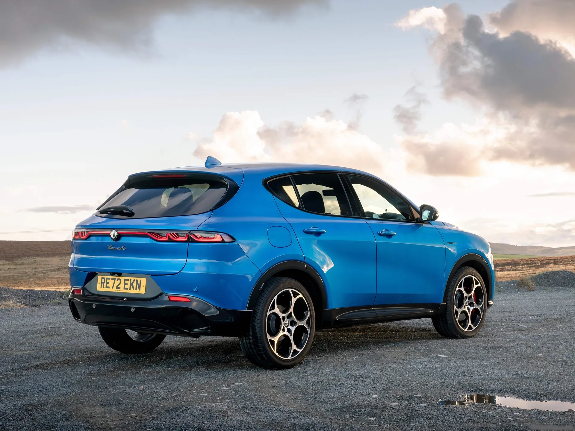 Alfa Romeo Tonale [UK] (2023) - Rear Three-Quarter