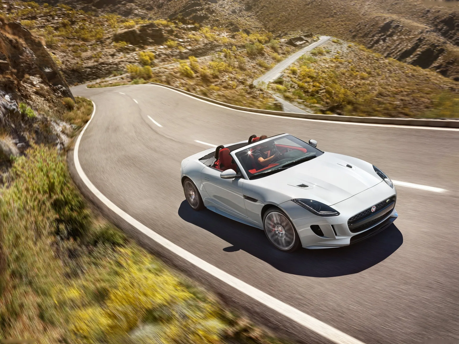 Jaguar F-Type (2016)