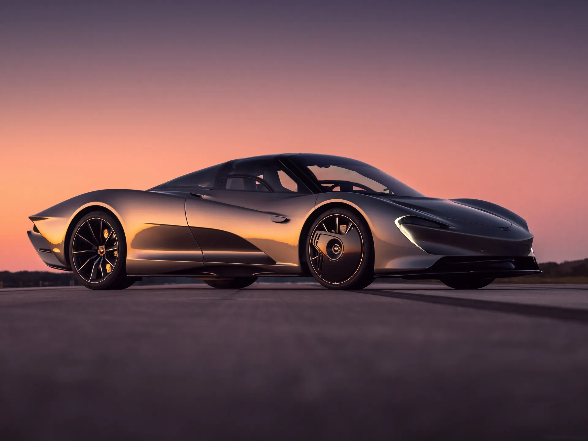 McLaren Speedtail (2020)