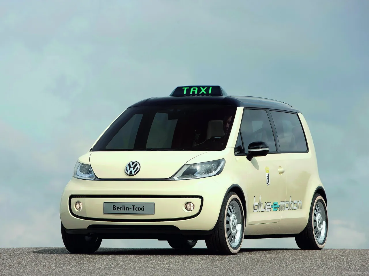 Volkswagen Berlin Taxi Concept (2010)