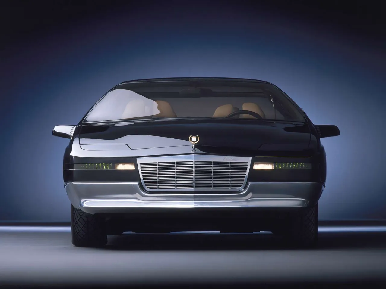 Cadillac Voyage Concept (1988)
