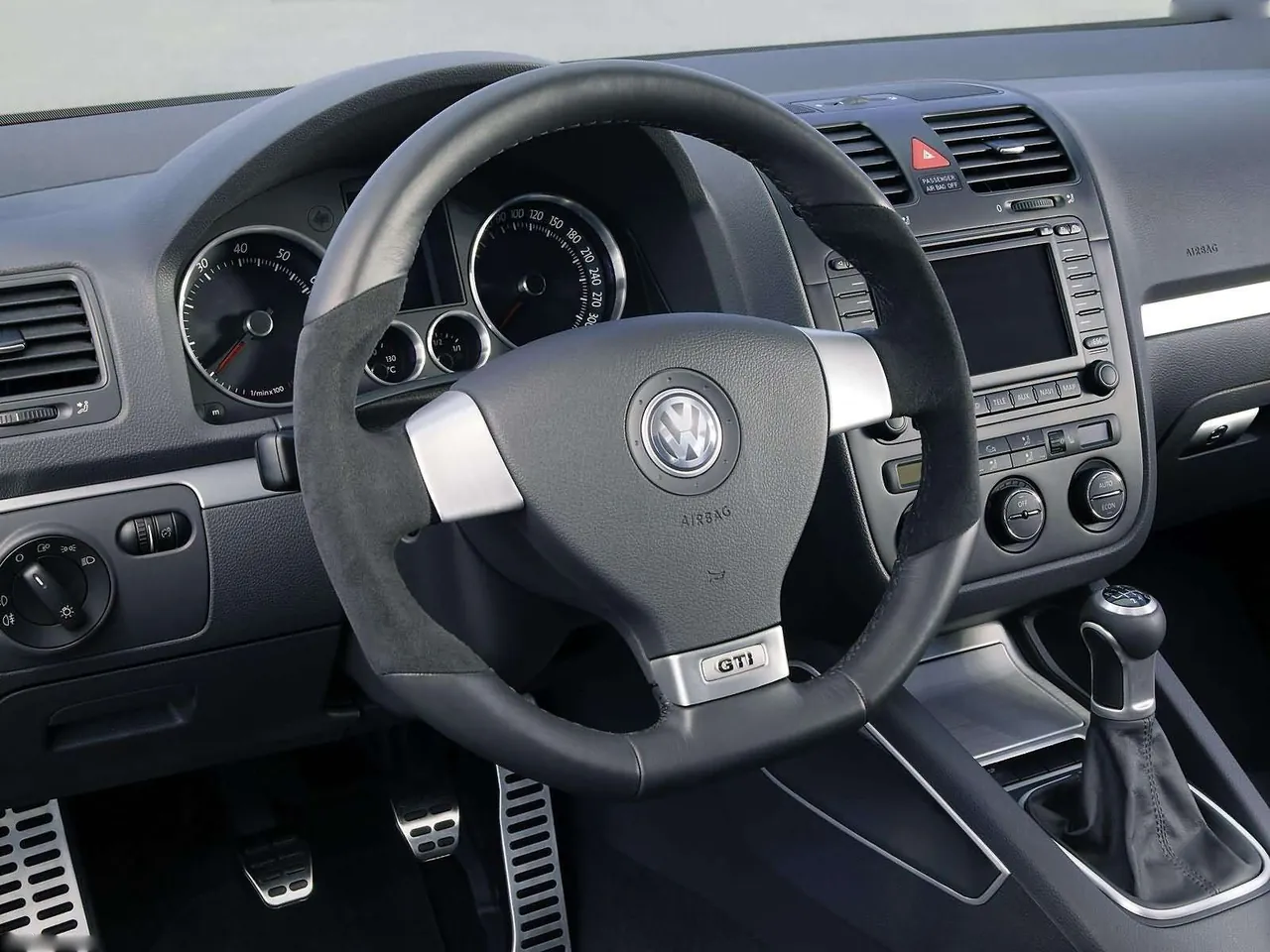 Volkswagen Golf GTI Concept (2003) - Interior